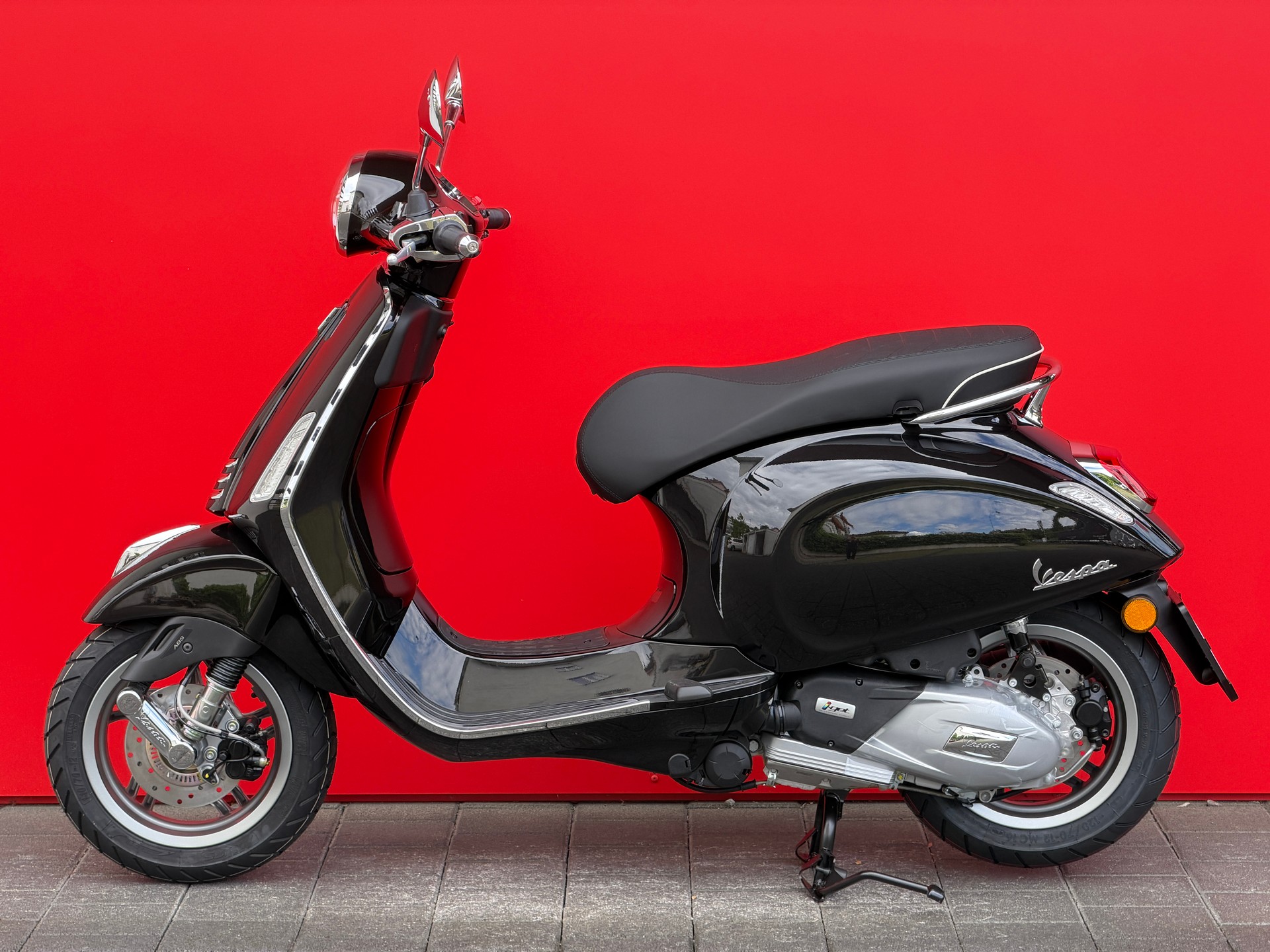 PIAGGIO Vespa 125 Primavera MY26-image-8