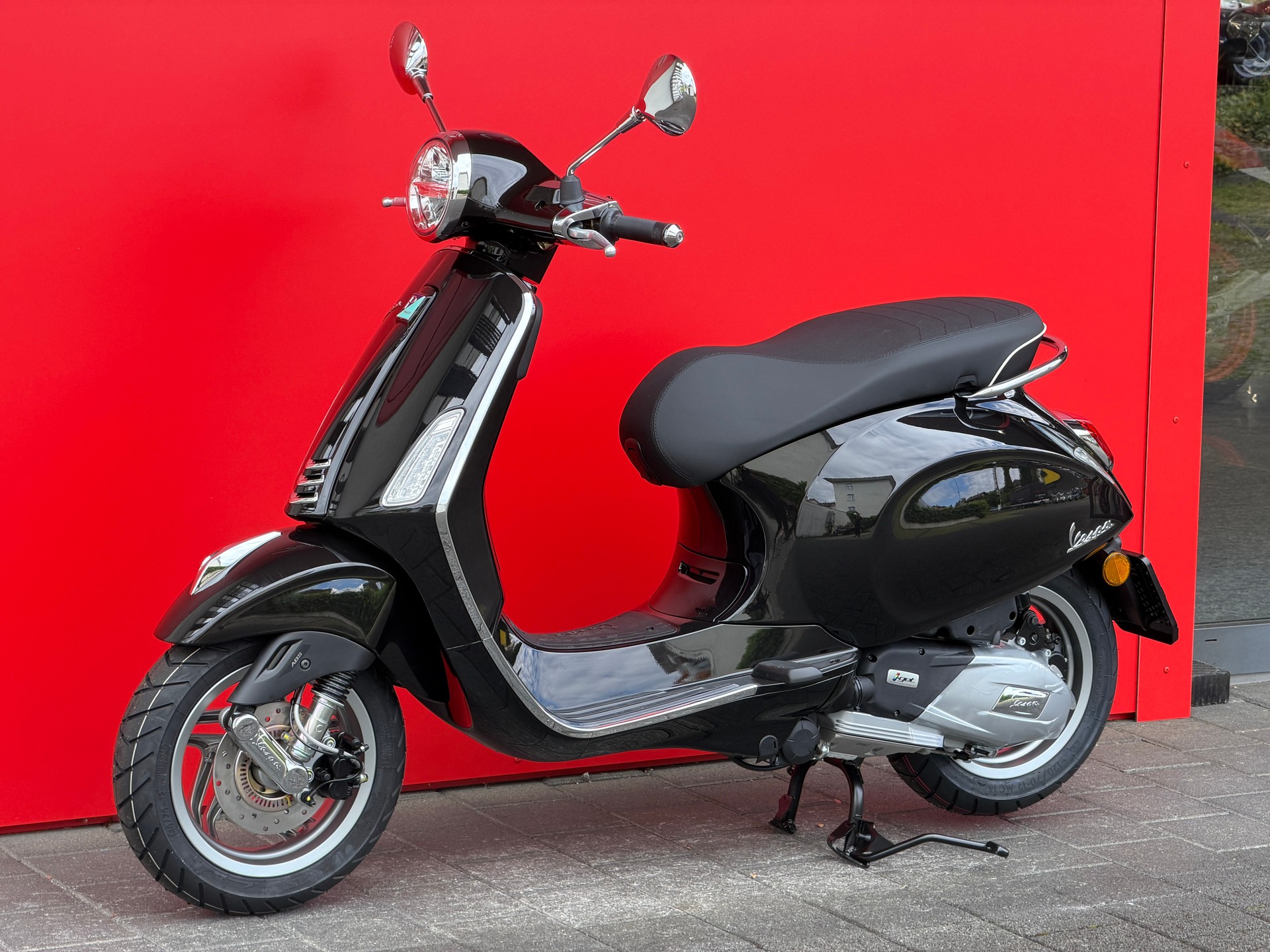 PIAGGIO Vespa 125 Primavera MY26-image-9