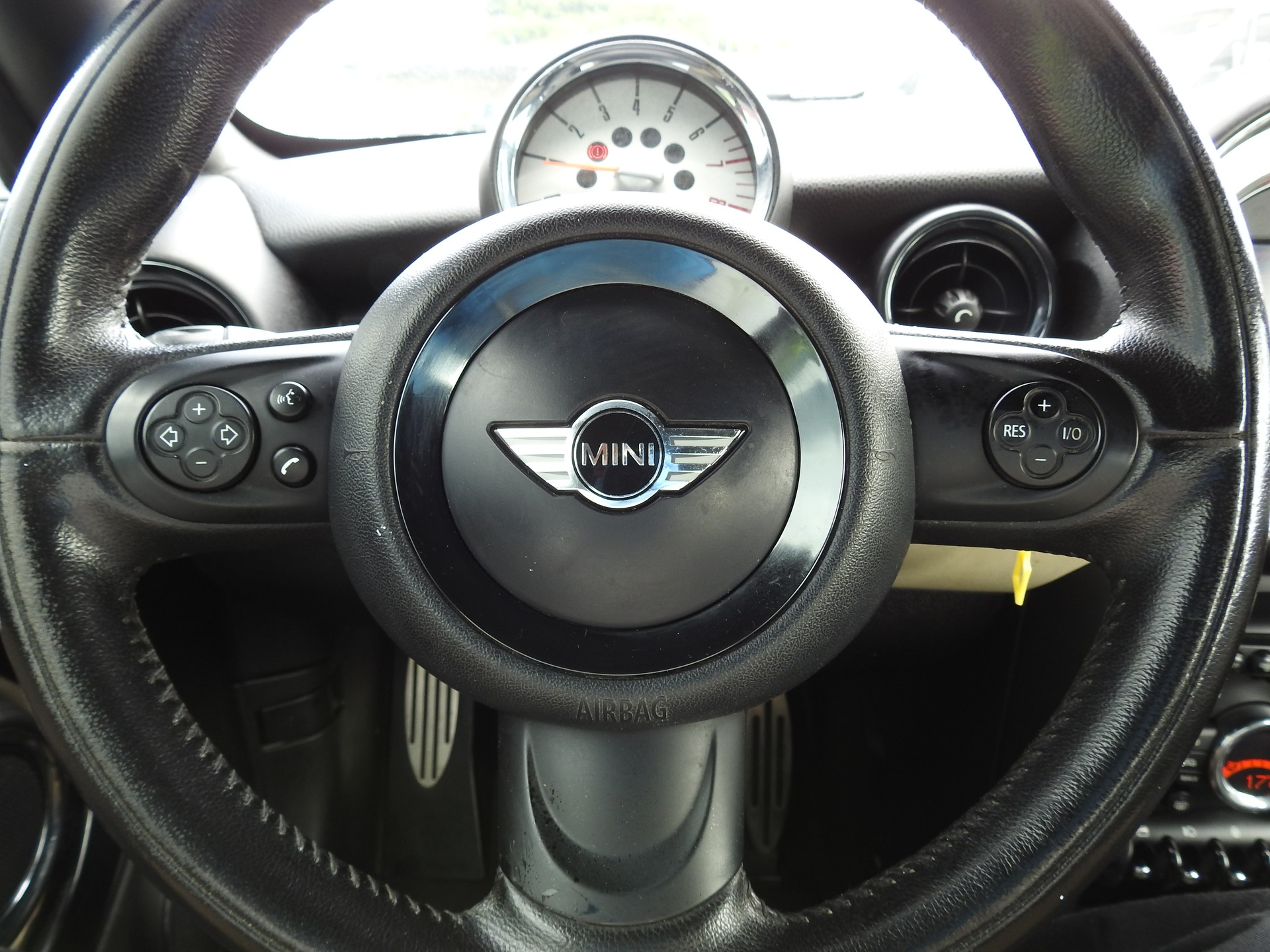MINI Cooper S Coupé-image-24
