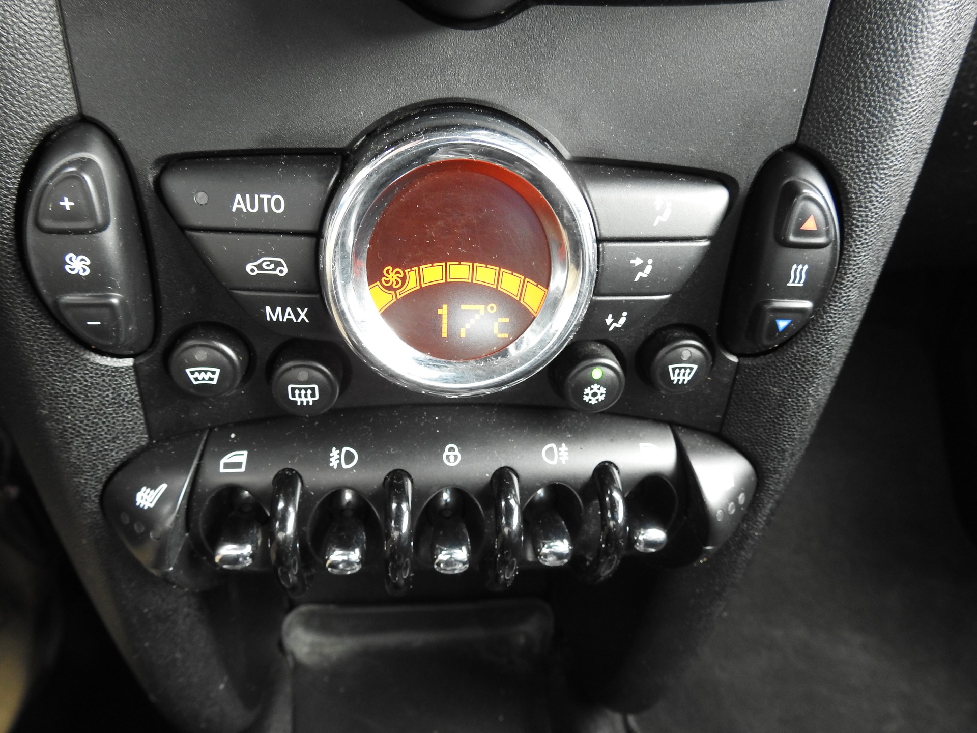 MINI Cooper S Coupé-image-23