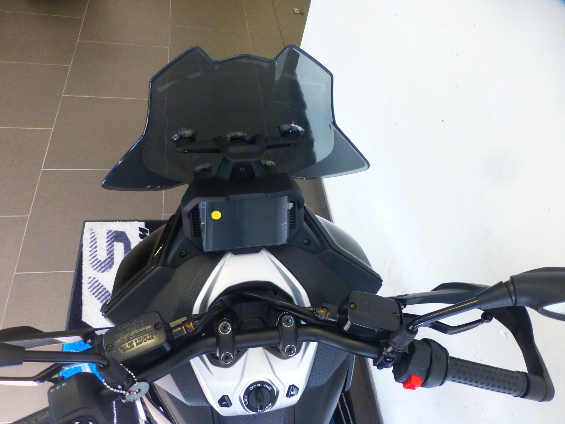 APRILIA SR 400 GT-image-7