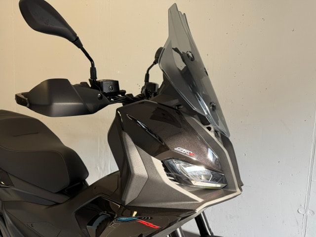 APRILIA SR 400 GT-image-8
