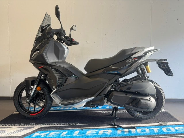 APRILIA SR 400 GT-showroom-element-1
