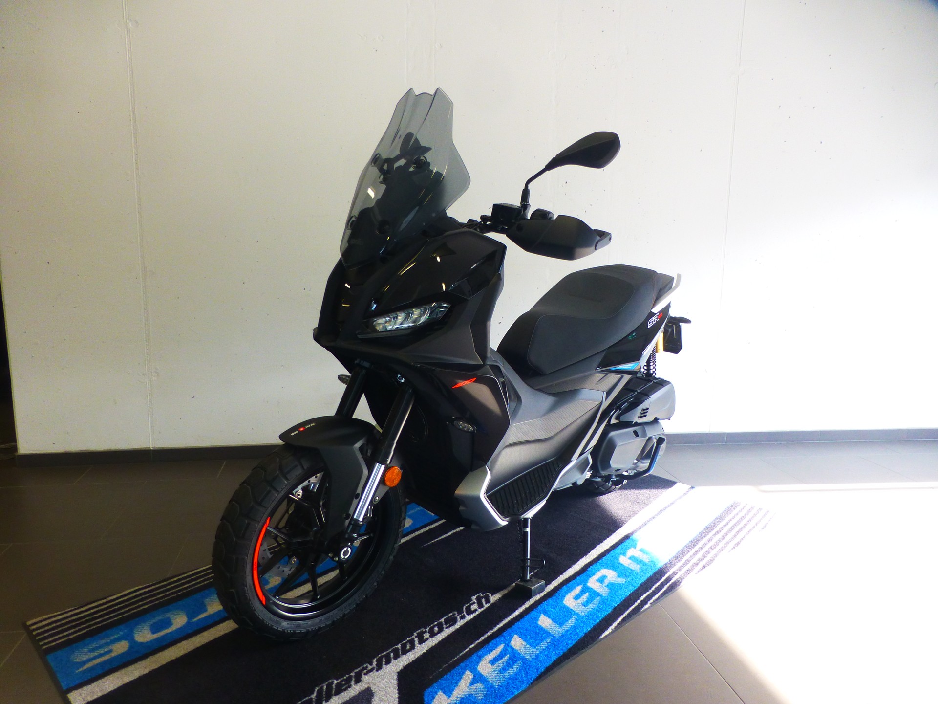 APRILIA SR 400 GT-image-14