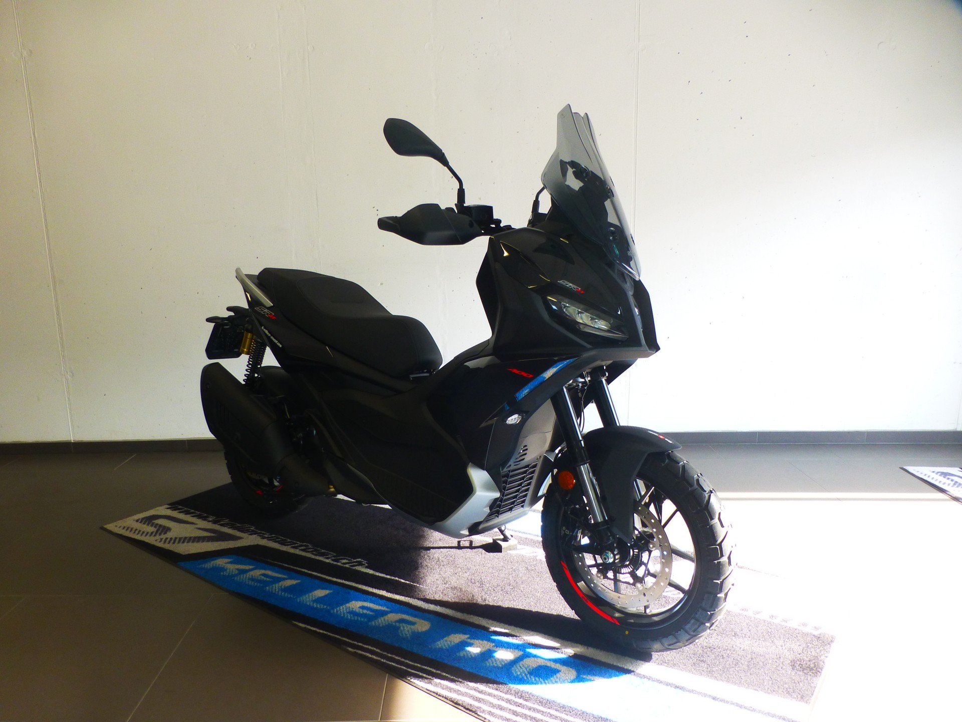 APRILIA SR 400 GT-image-9