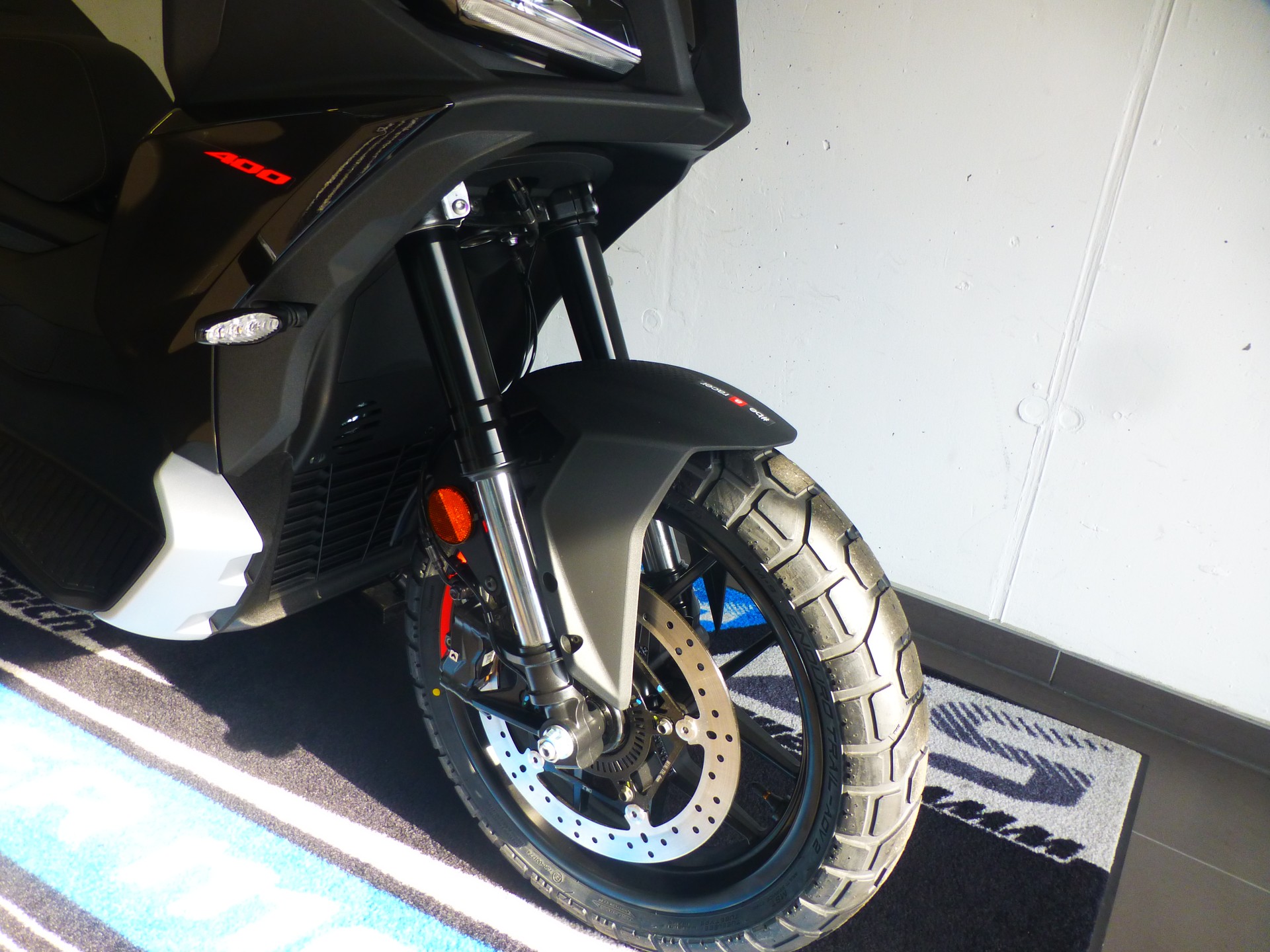 APRILIA SR 400 GT-image-5