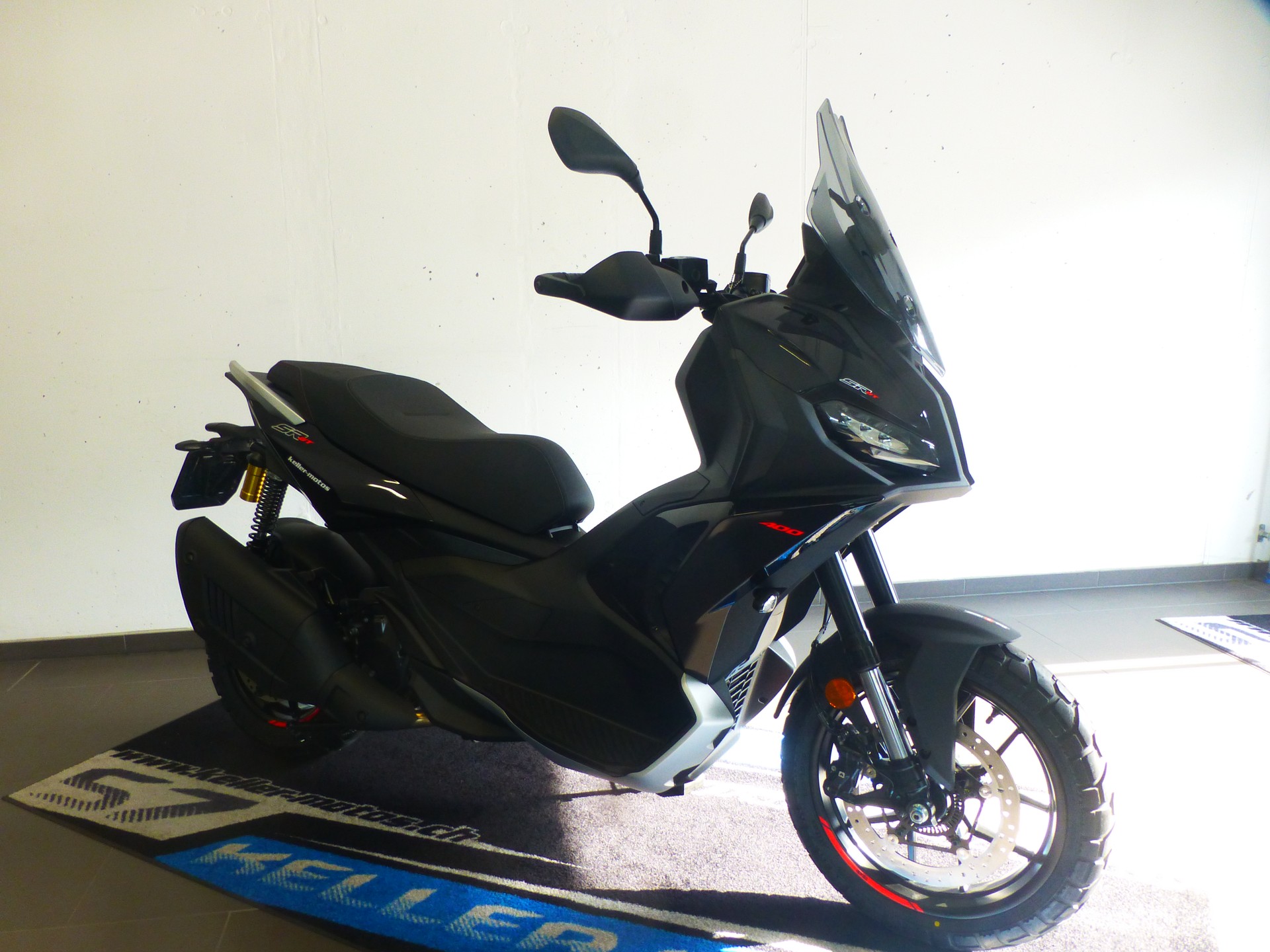 APRILIA SR 400 GT-image-10