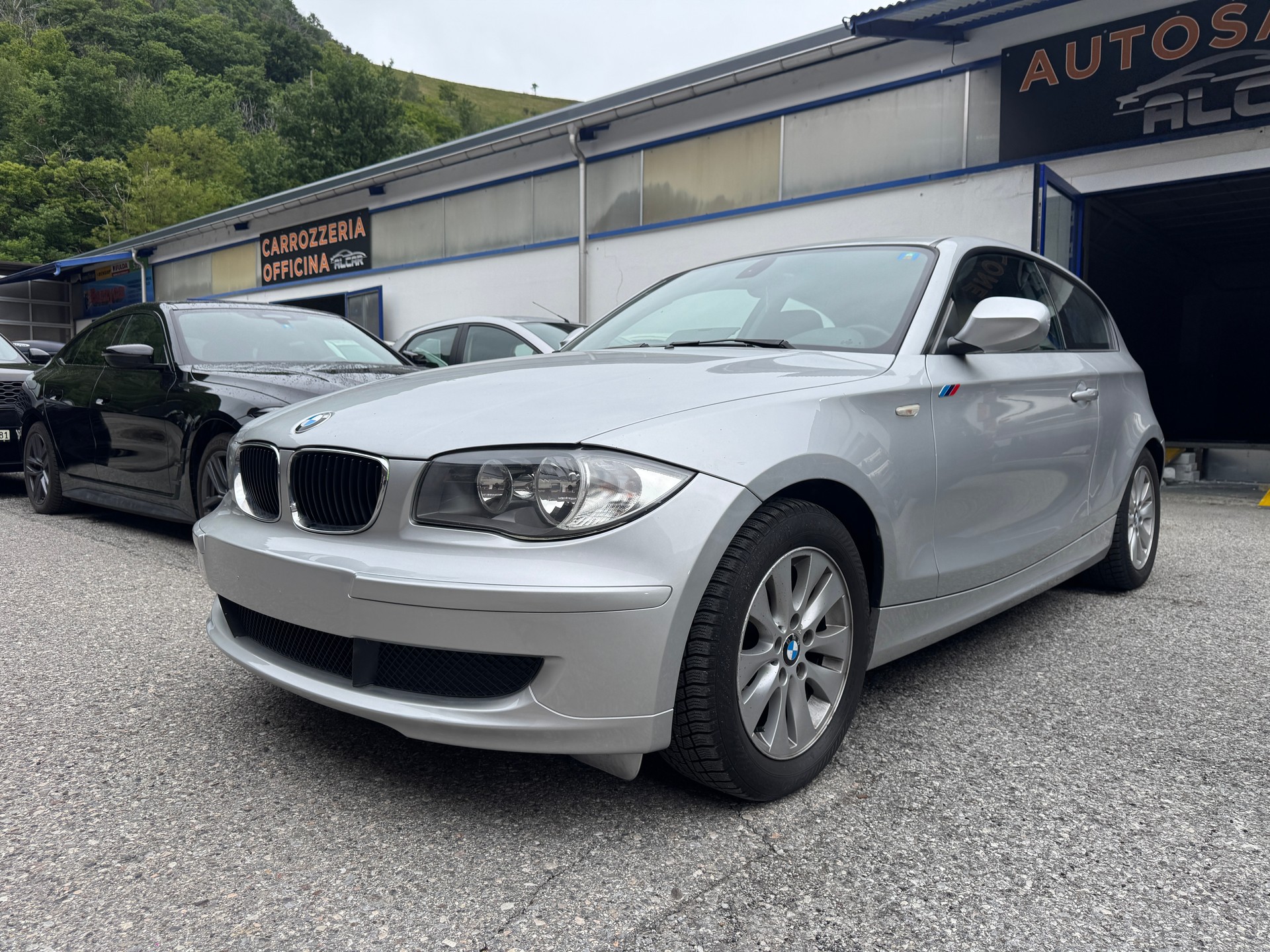 BMW 118i-image-3