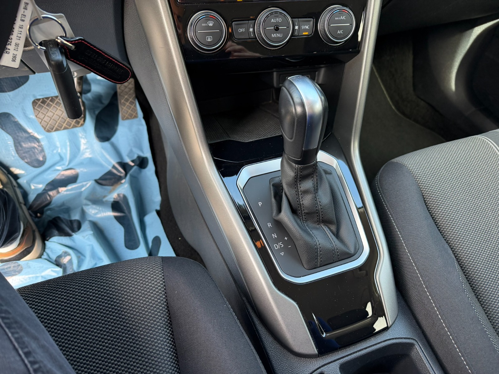VW T-Roc 1.5 TSI EVO R-Line Ad. DSG-image-6