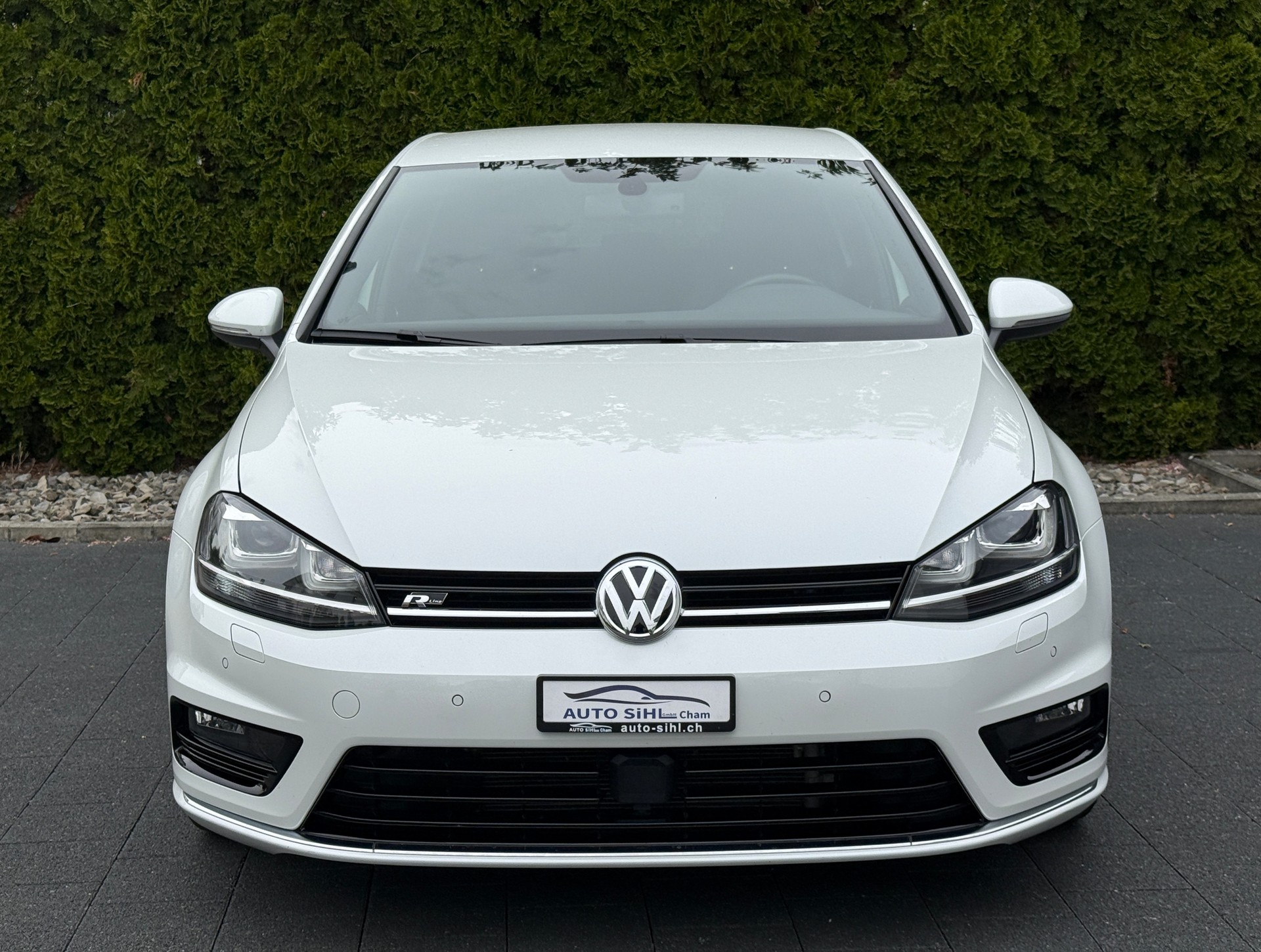 VW Golf 1.4 TSI Lounge R-Line DSG-showroom-element-3