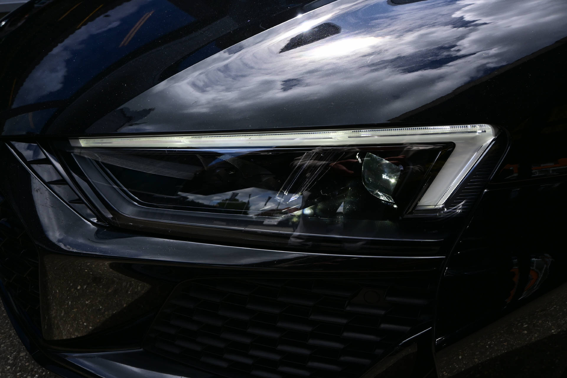 AUDI R8 Coupé 5.2 FSI V10 RWD *All Black* S-Tronic-showroom-element-1
