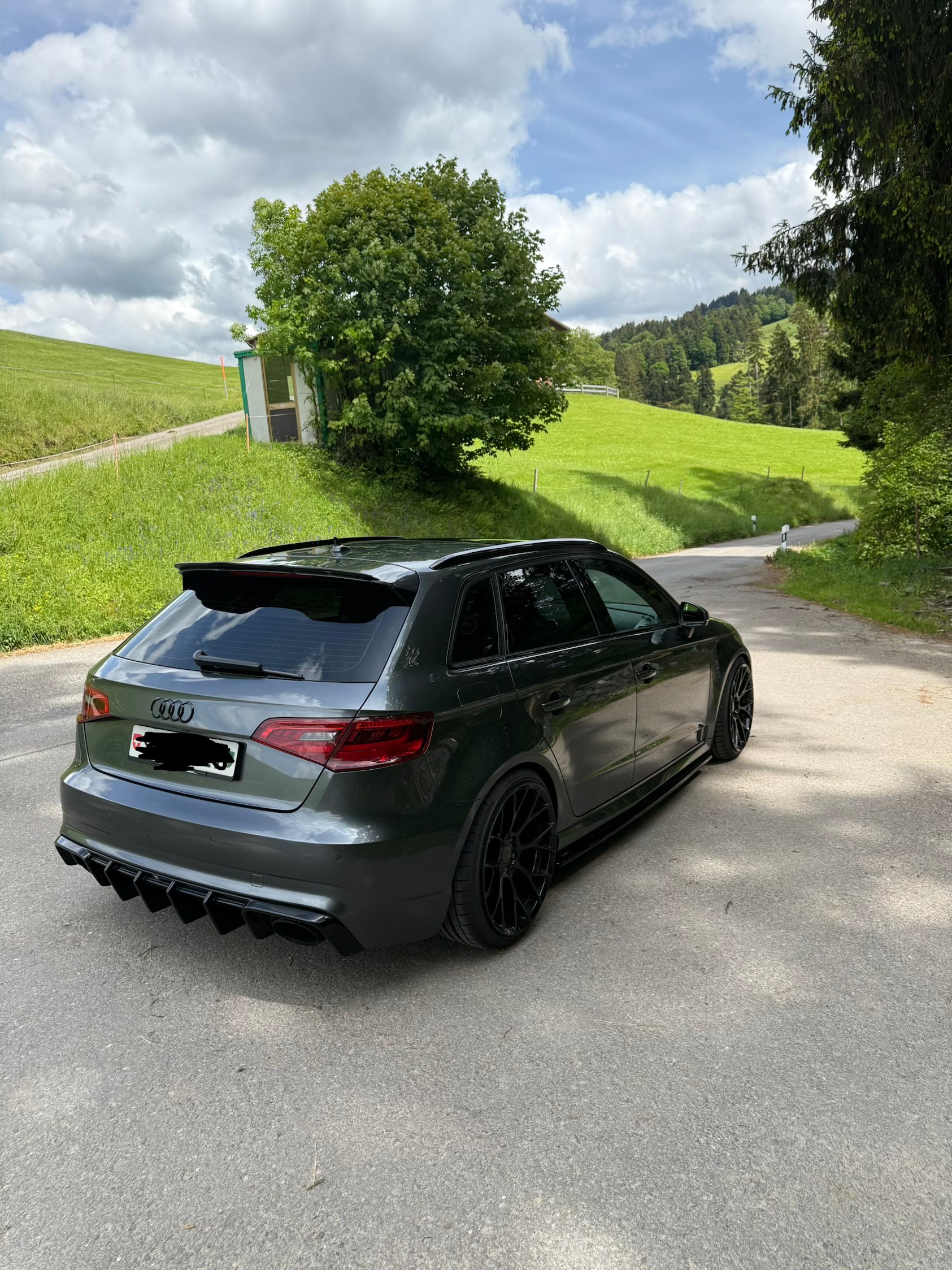 AUDI RS3 2.5 TFSI quattro S-Tronic-image-2