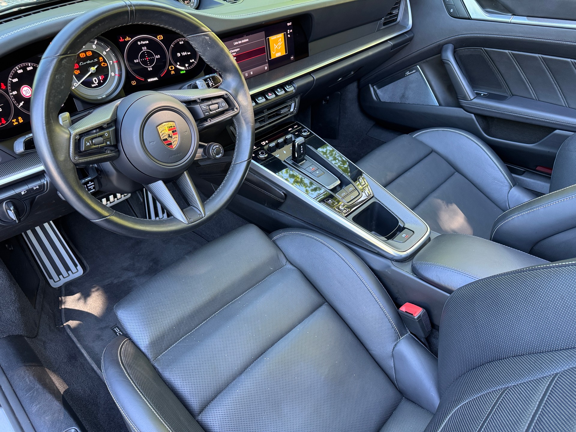 PORSCHE 911 Turbo S Cabriolet PDK-image-3