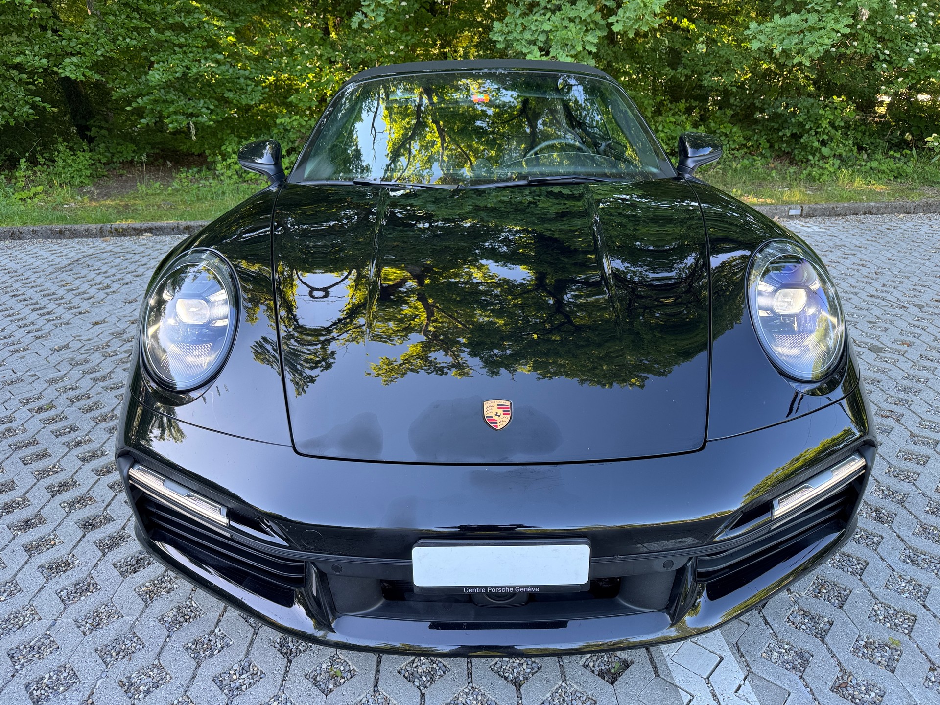 PORSCHE 911 Turbo S Cabriolet PDK-image-9