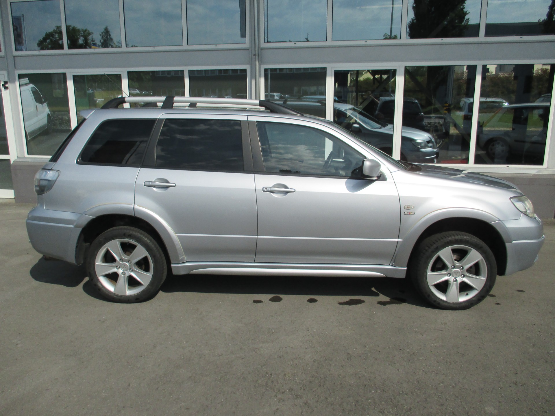 MITSUBISHI Outlander 2.4 16V Ralliart-image-3