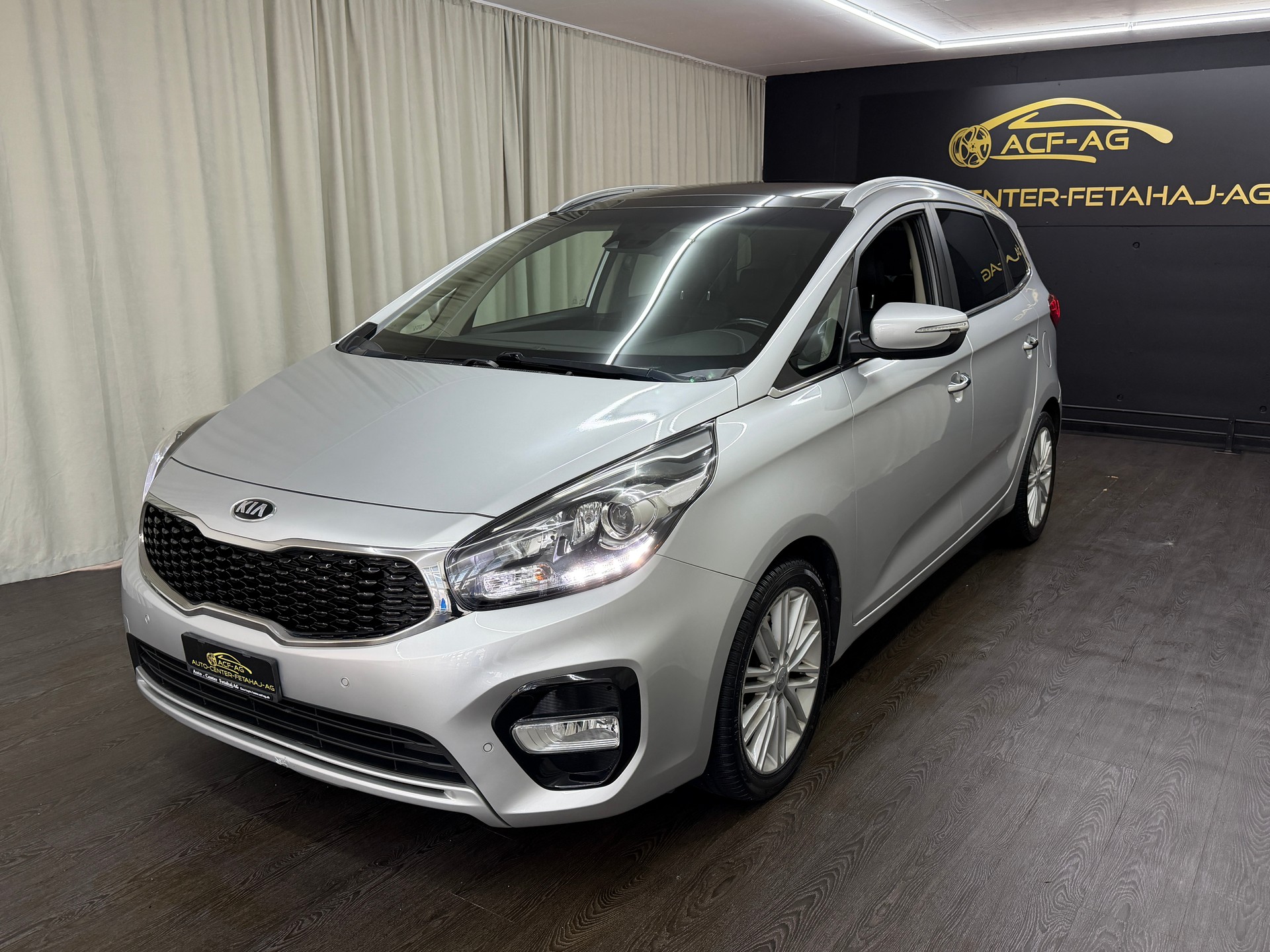 KIA Carens 1.7 CRDi Trend DCT