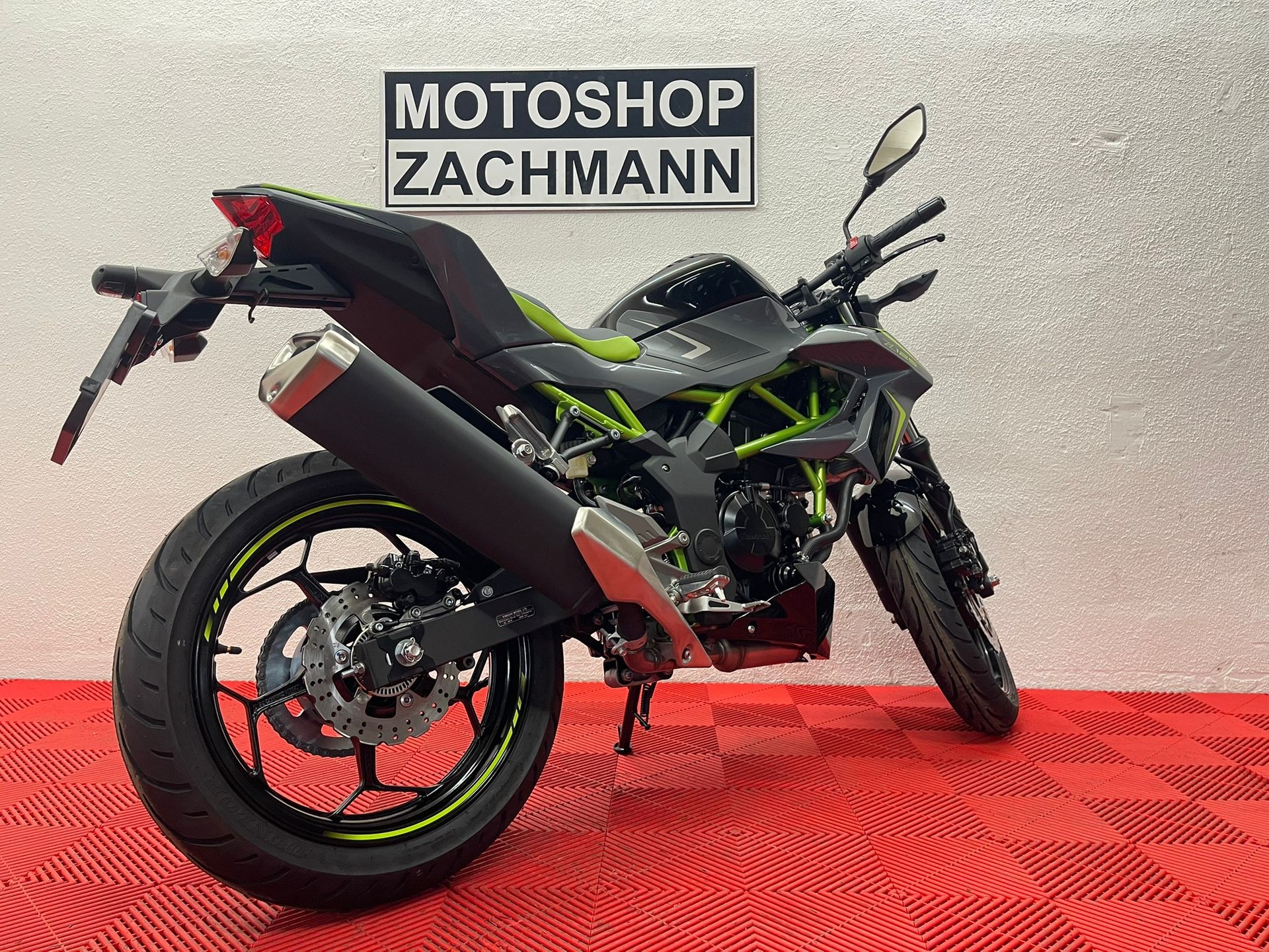 KAWASAKI NINJA 125-image-5