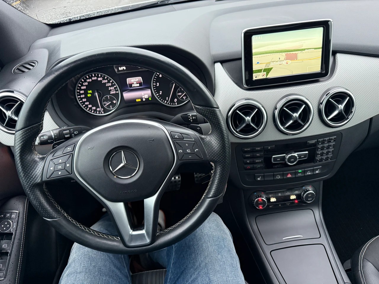 MERCEDES-BENZ B 220 Style 4Matic 7G-DCT-image-10