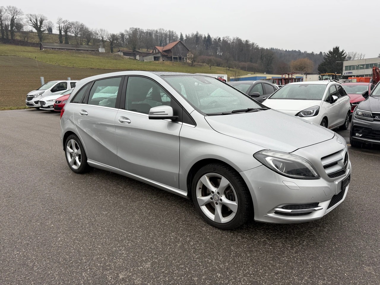 MERCEDES-BENZ B 220 Style 4Matic 7G-DCT-image-5