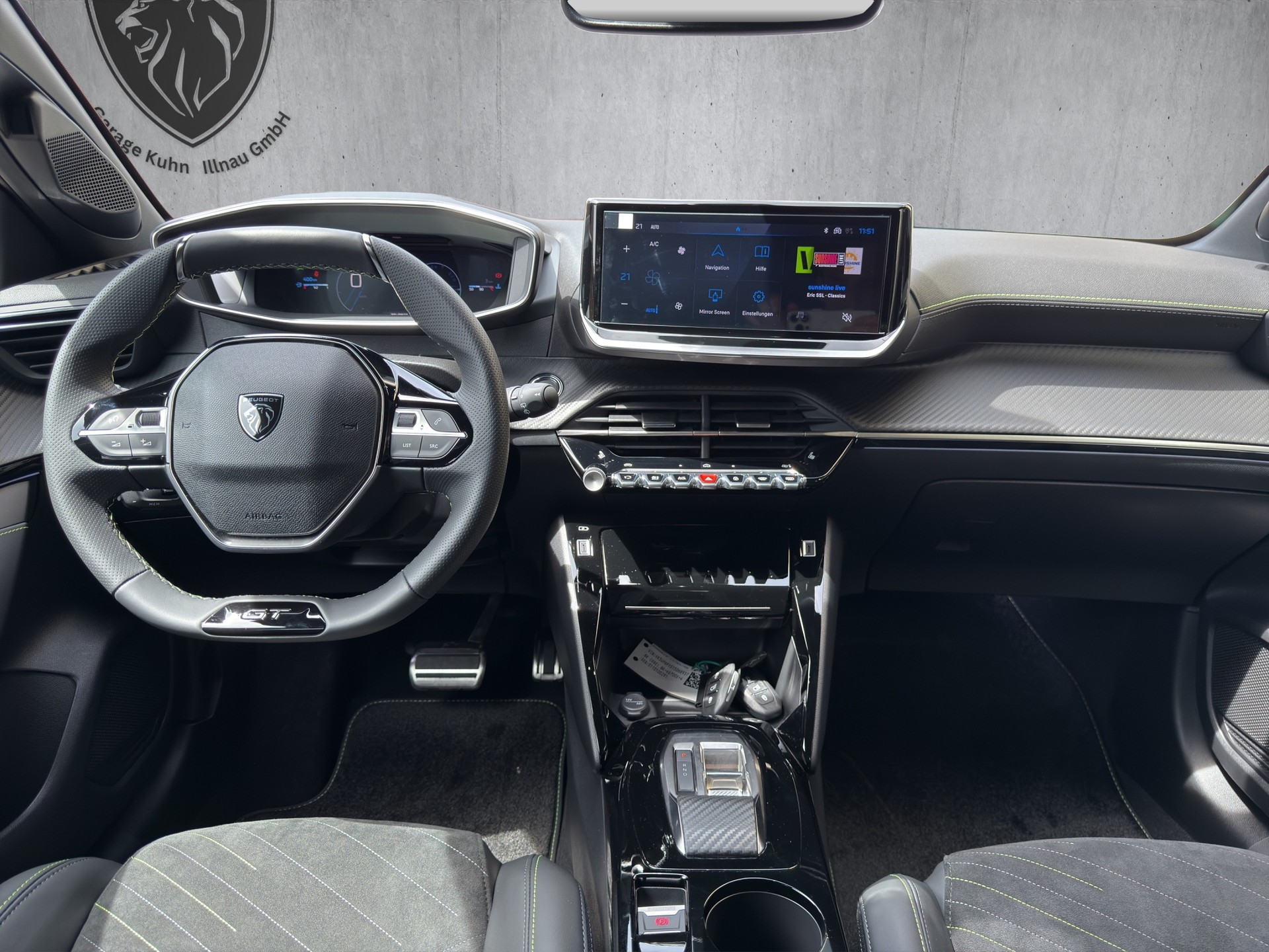 PEUGEOT 208 1.2 Hybrid 145 GT-image-11