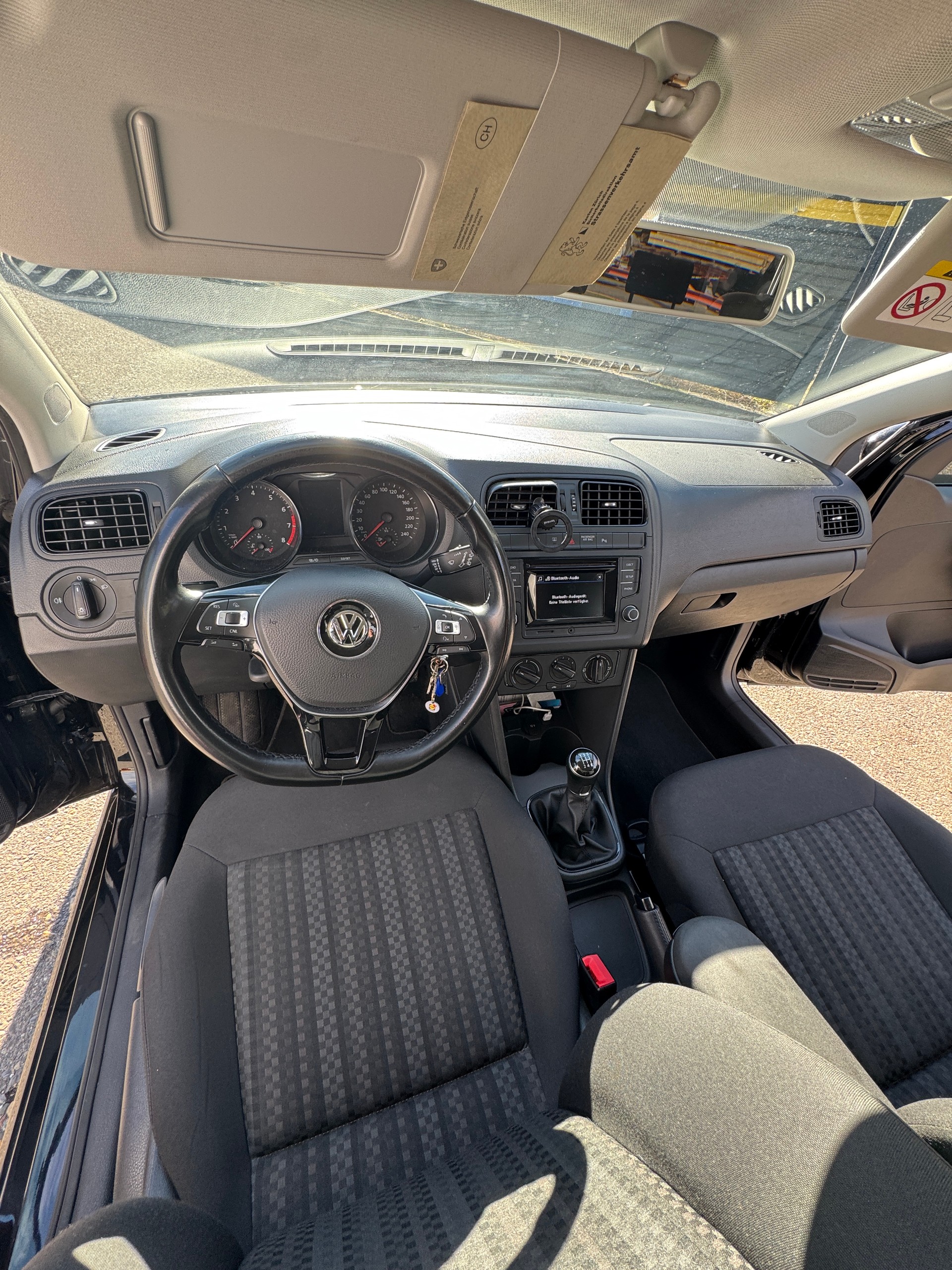 VW 1.0 MPI 60 BlueMT Value-image-2