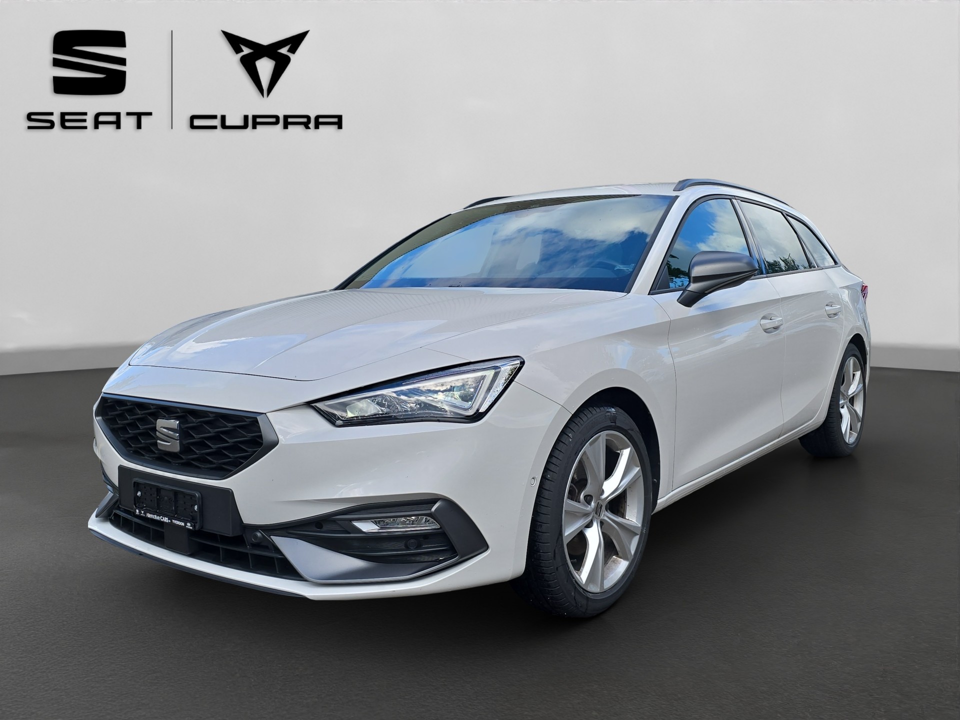 SEAT Leon ST 1.5 Eco TSI Hola FR-image-0