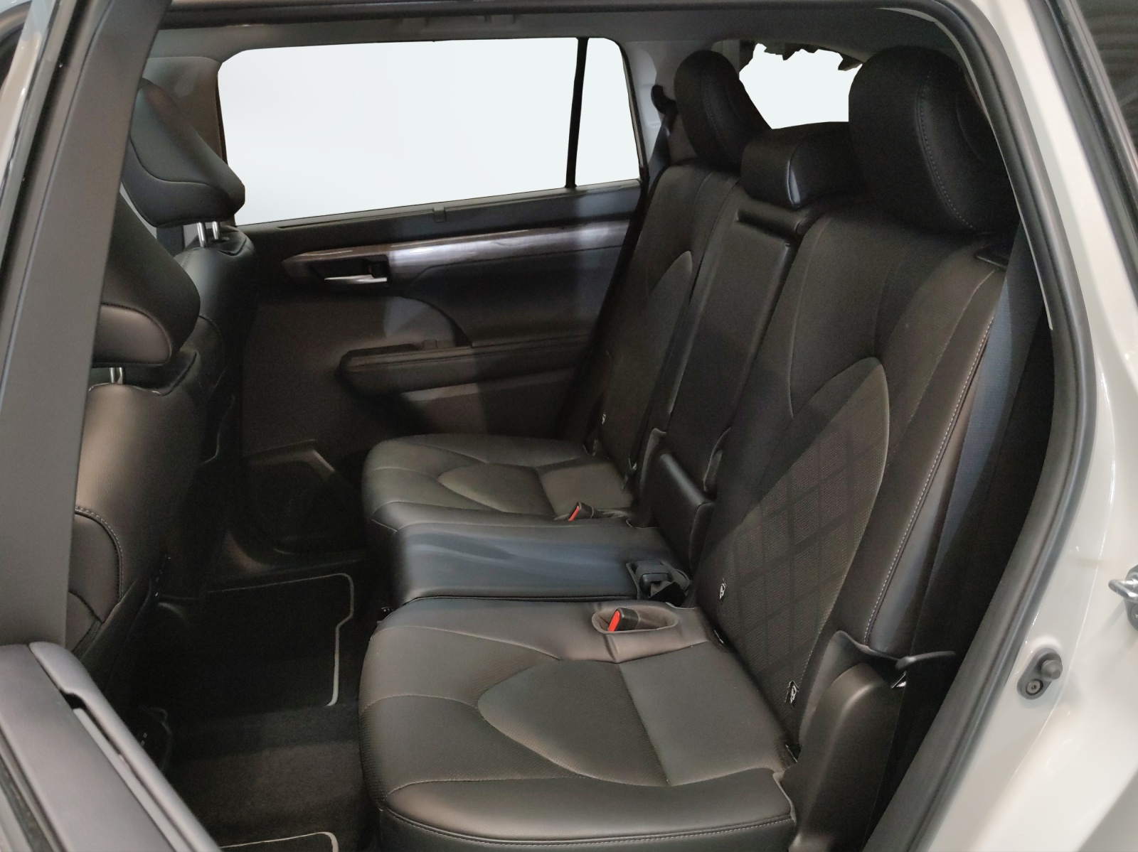 TOYOTA Highlander 2.5 HSD Premium-image-17