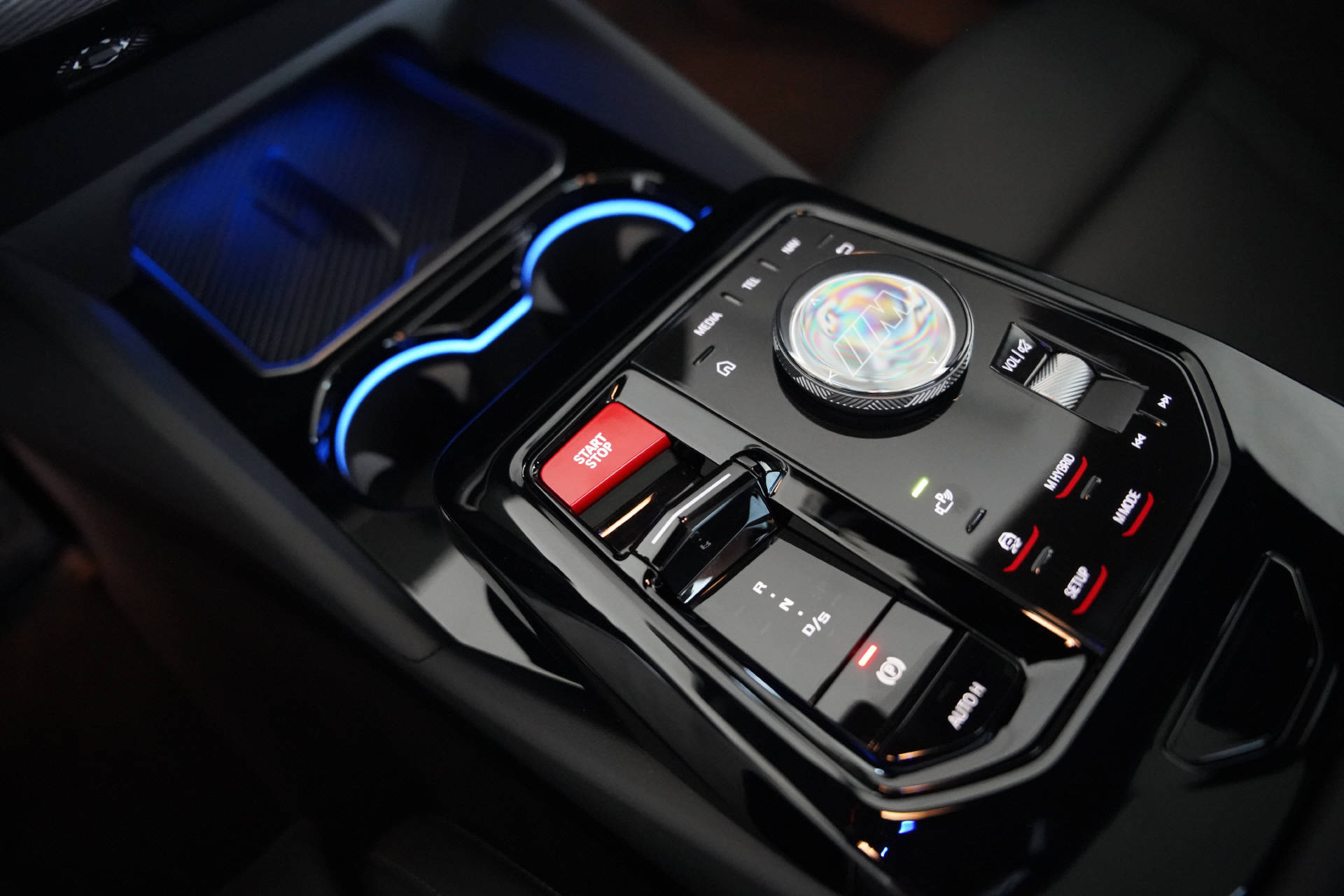 BMW M5 xDrive Touring-image-14