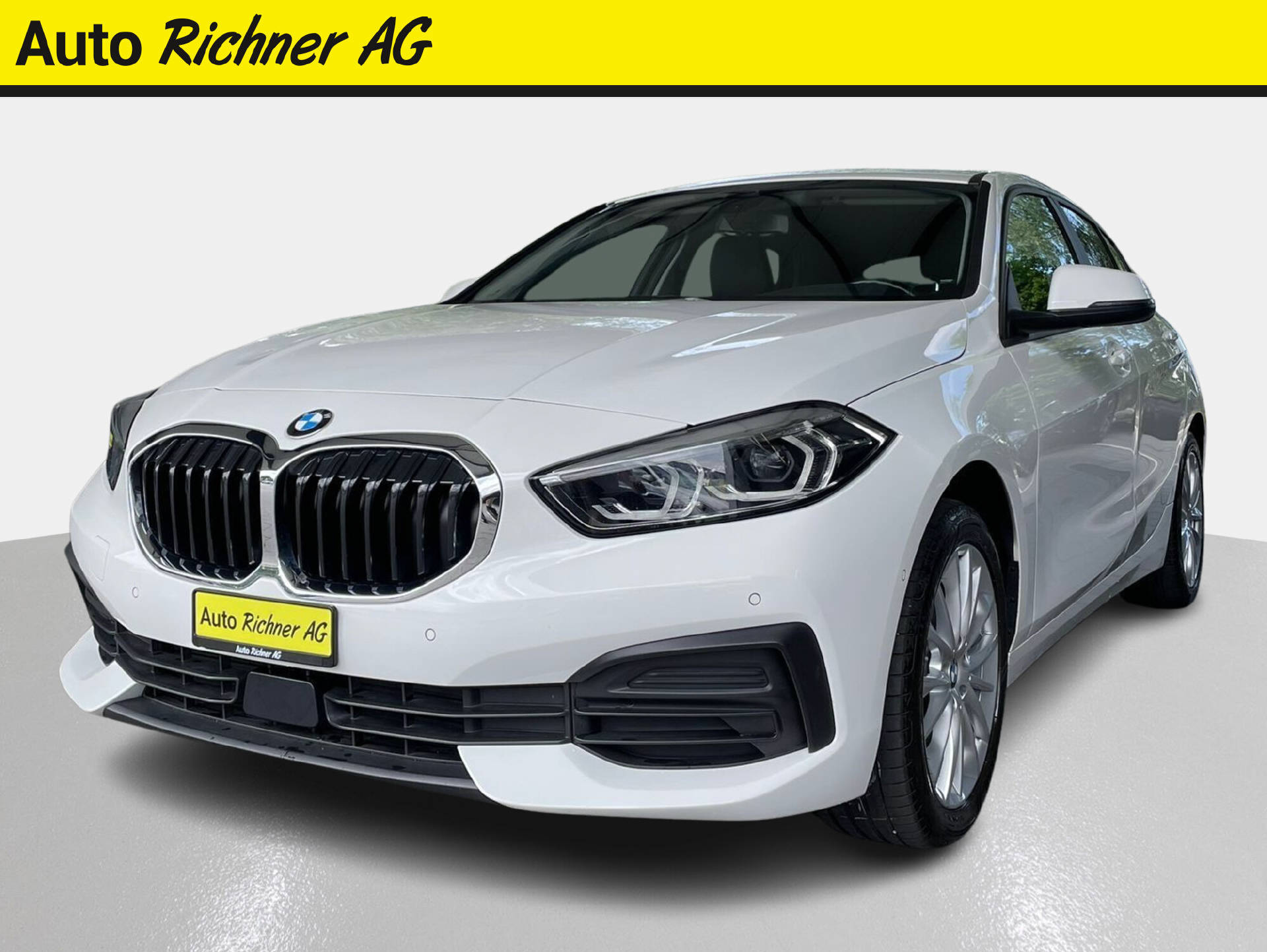 BMW 118i-image-1