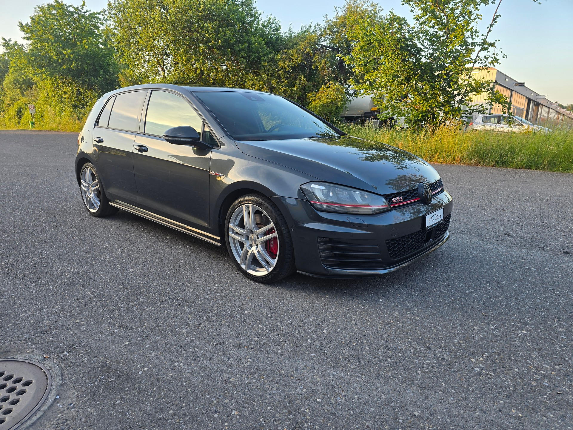 VW Golf 2.0 TSI GTI Performance-image-1