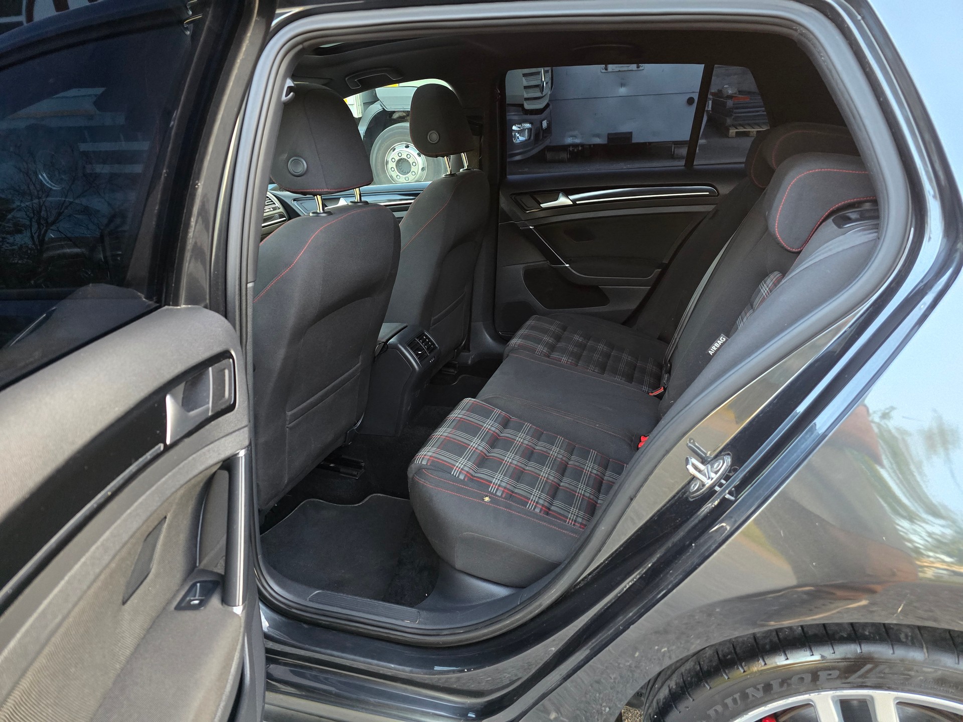 VW Golf 2.0 TSI GTI Performance-image-14