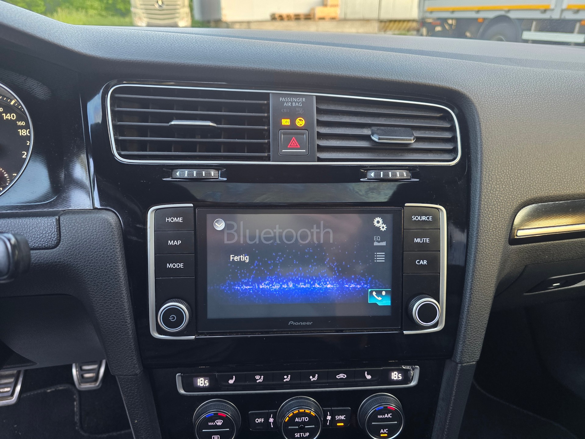 VW Golf 2.0 TSI GTI Performance-image-21