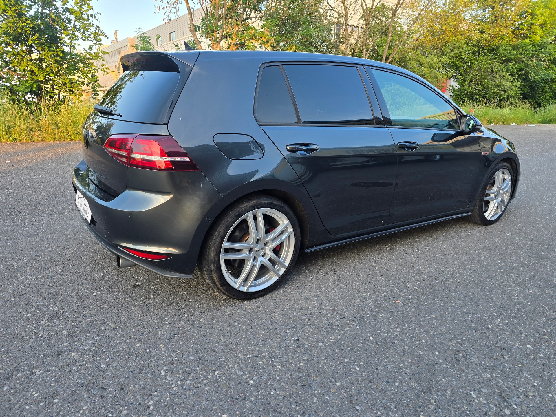 VW Golf 2.0 TSI GTI Performance-image-5