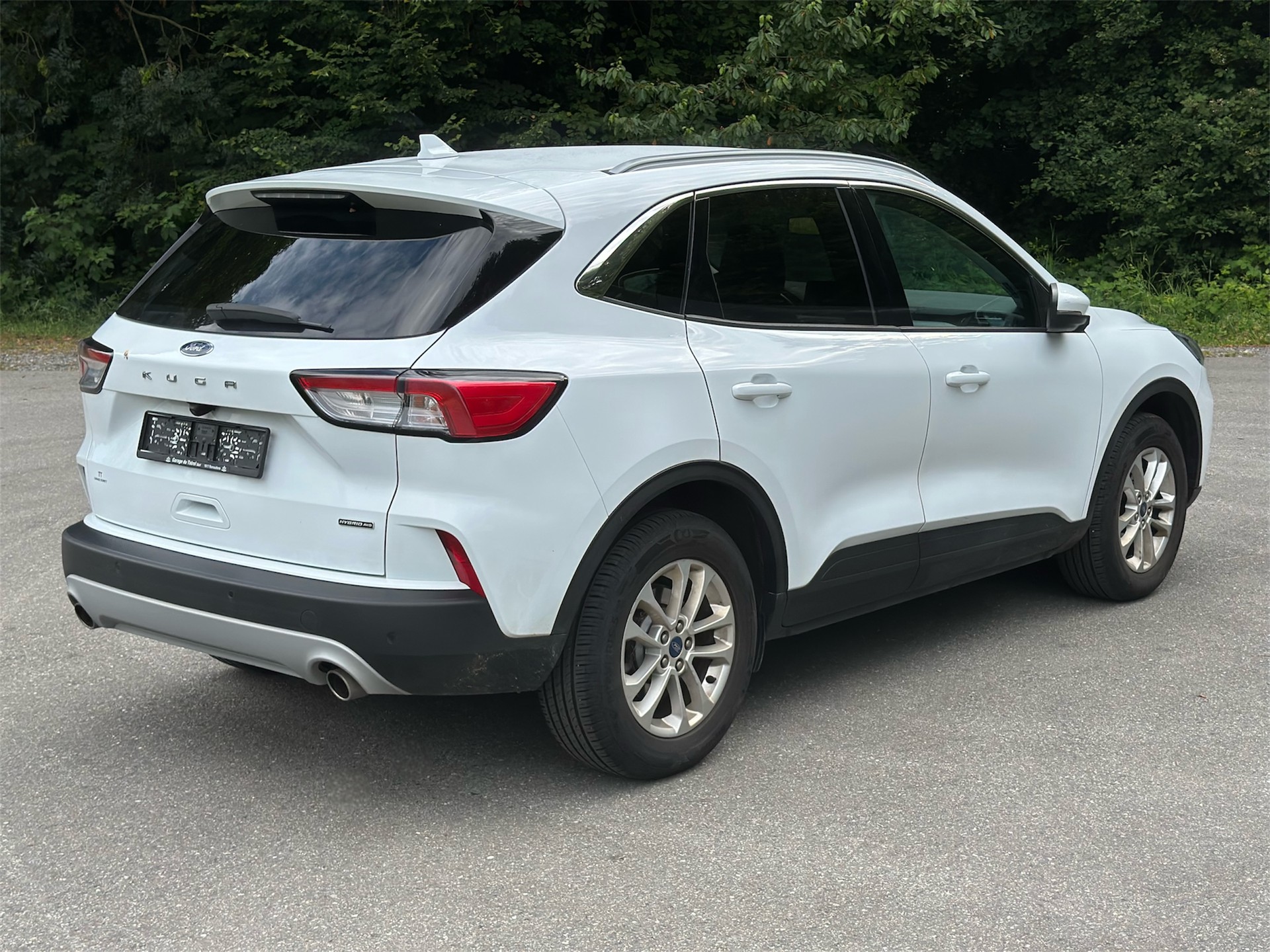 FORD Kuga 2.5 FHEV Titanium 4WD-image-1