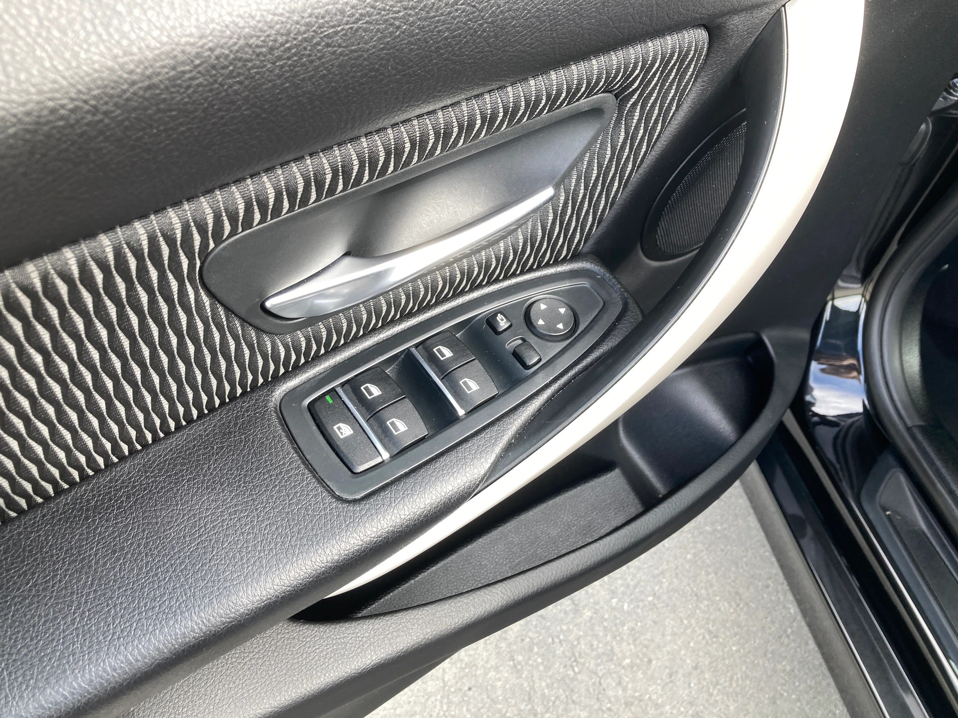 BMW 318d Touring Steptronic-image-8