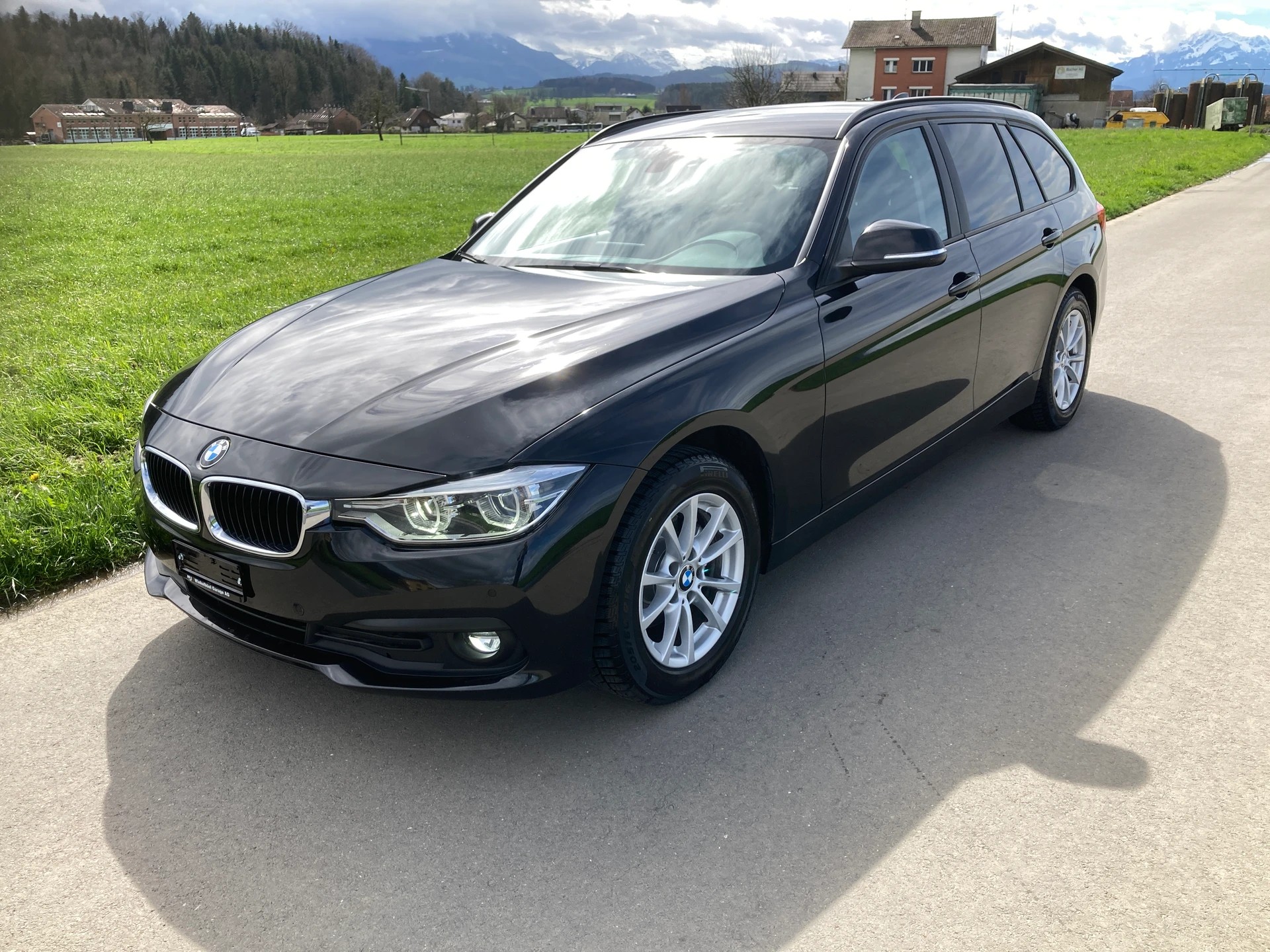 BMW 318d Touring Steptronic-image-0