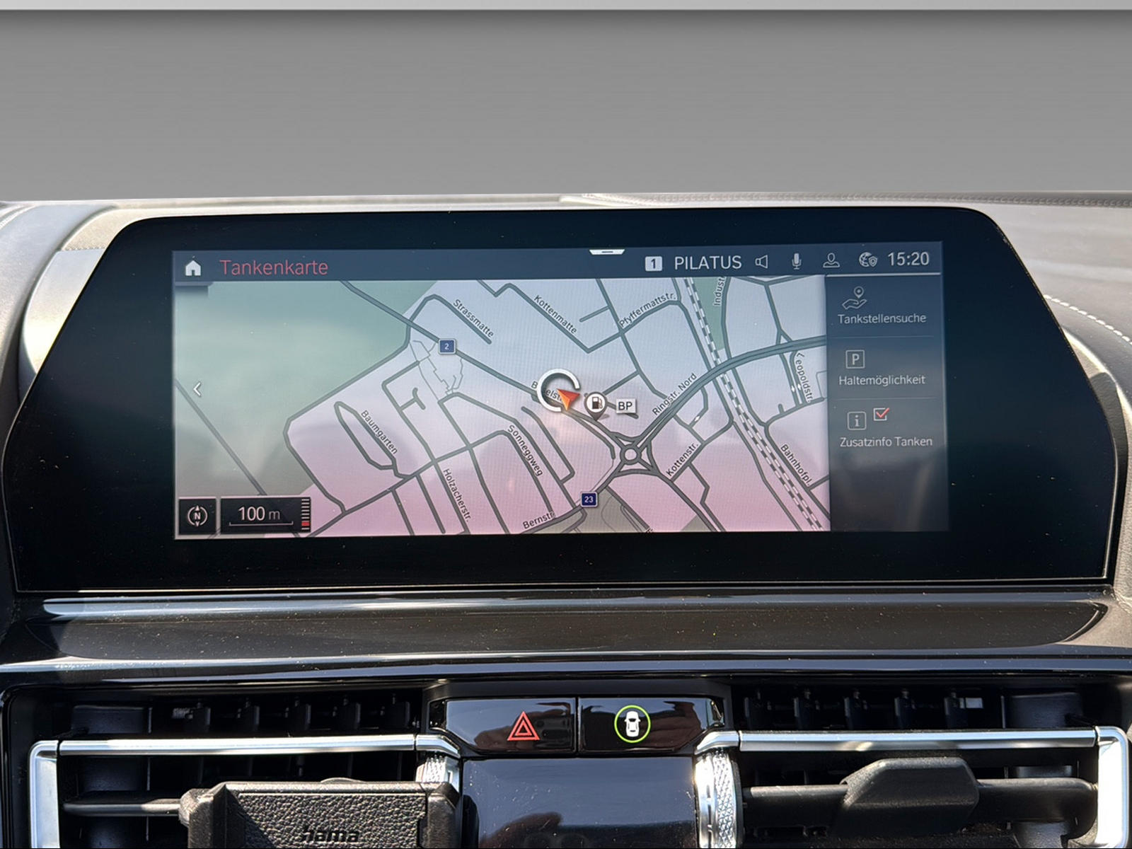 BMW M840d xDrive Cabriolet-image-18
