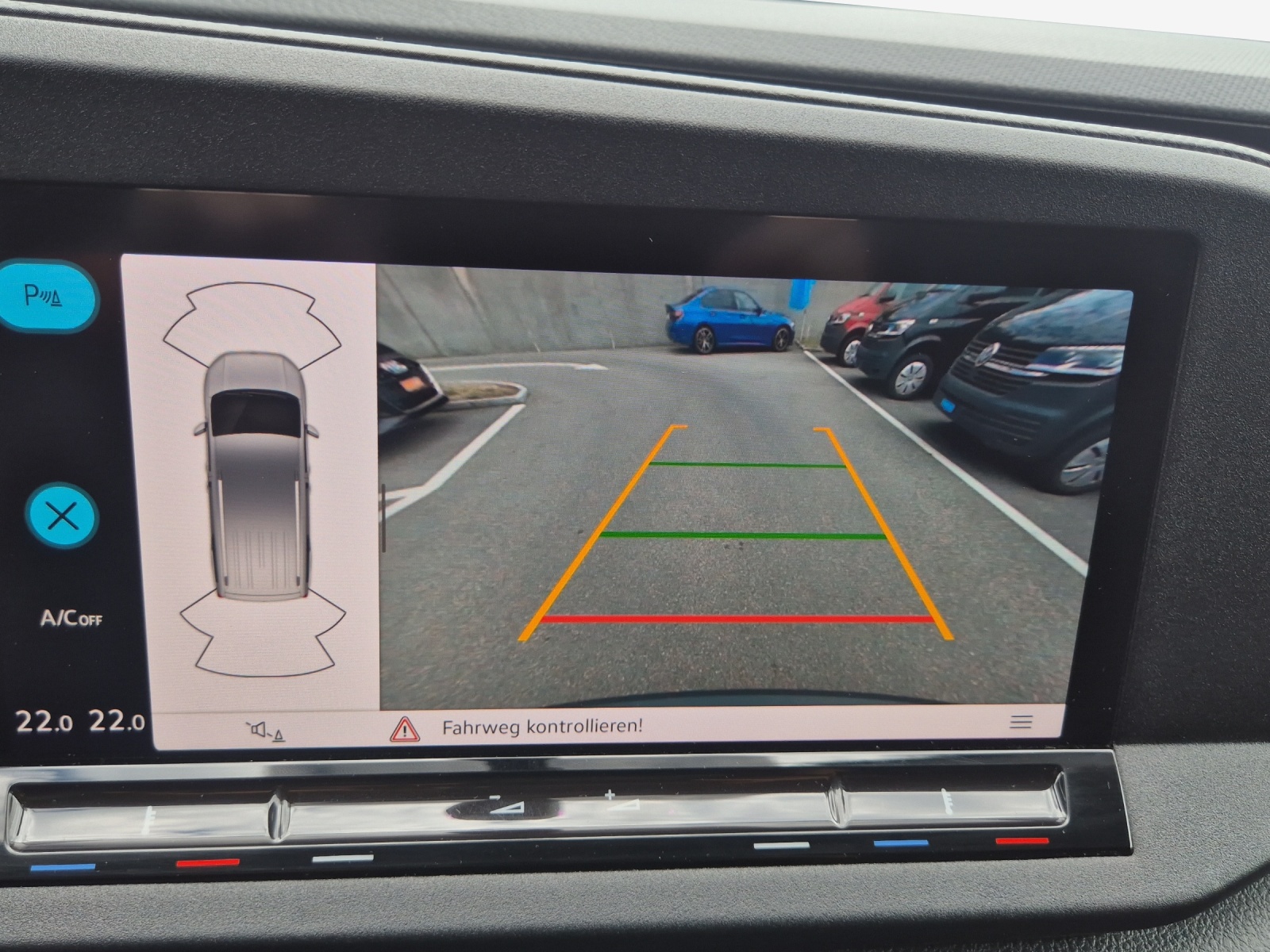 VW Caddy Cargo 2.0TDI Maxi 4Motion-image-15