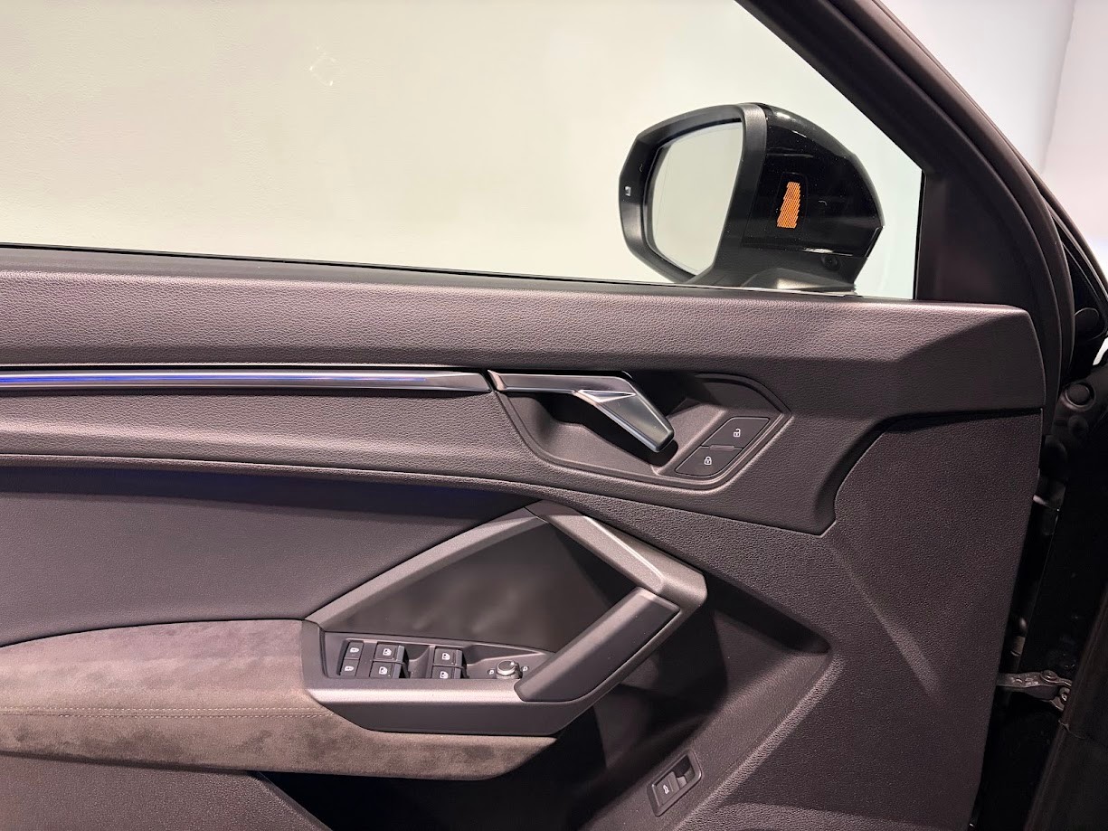 AUDI RS Q3 2.5 TFSI quattro S tronic-image-7