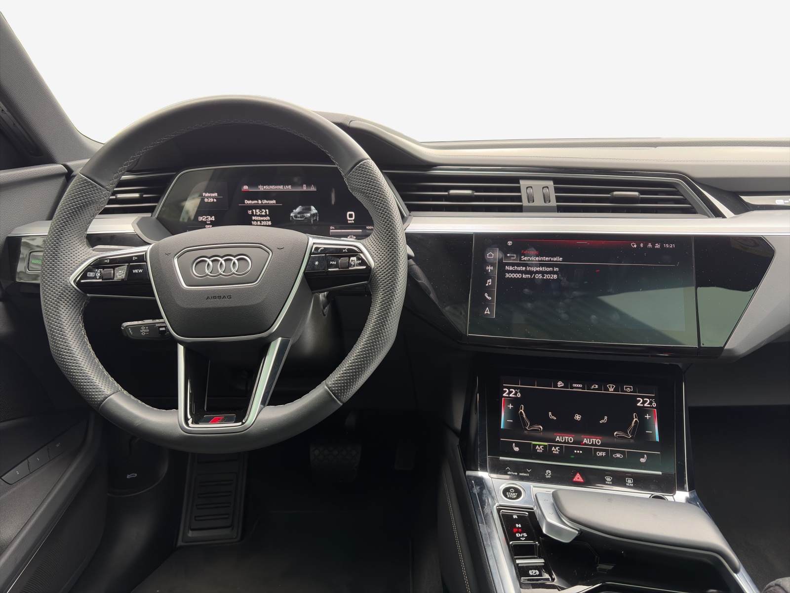 AUDI e-tron 55 Sportback S Line Black Edition quattro-image-9