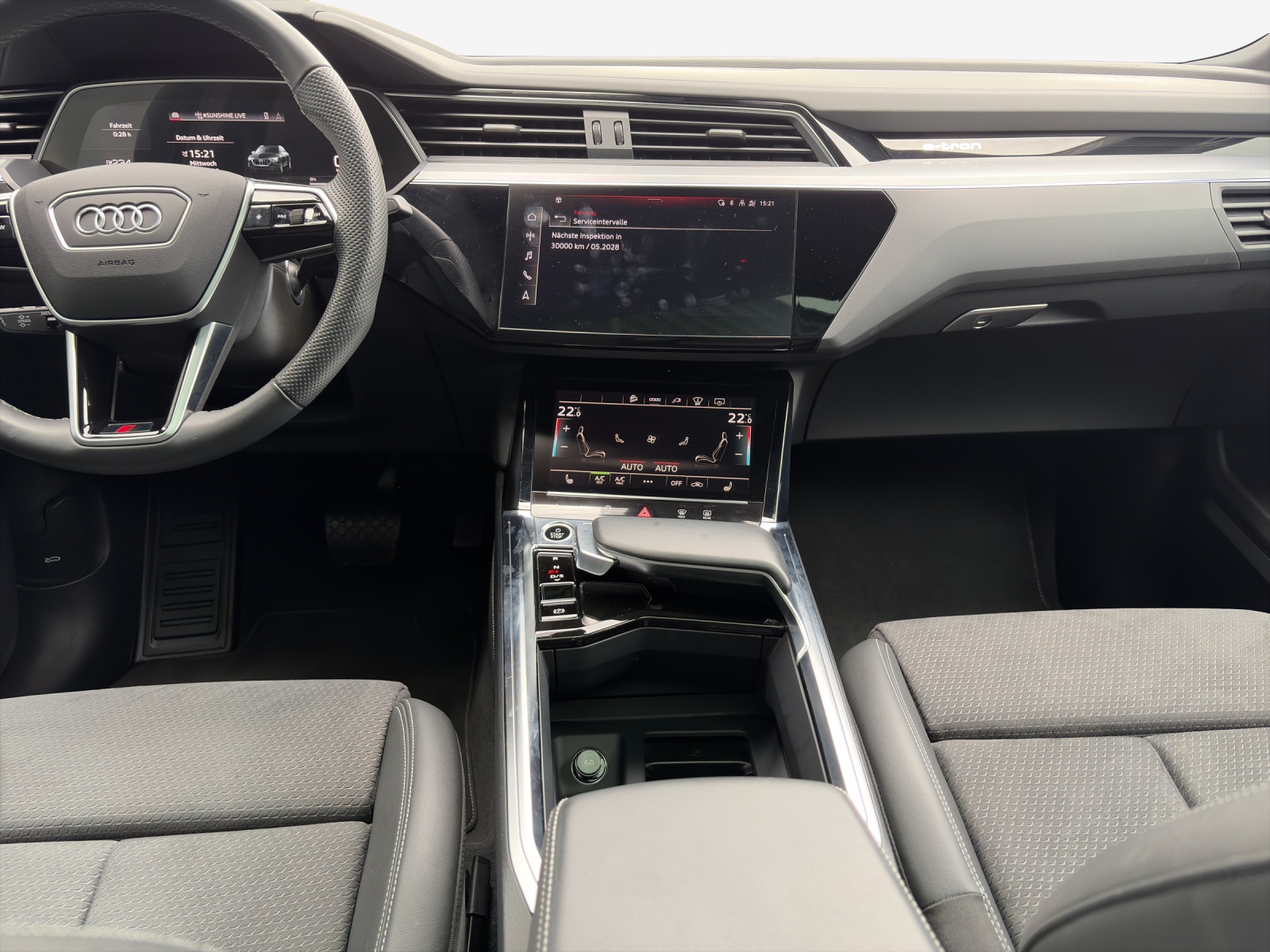 AUDI e-tron 55 Sportback S Line Black Edition quattro-image-11