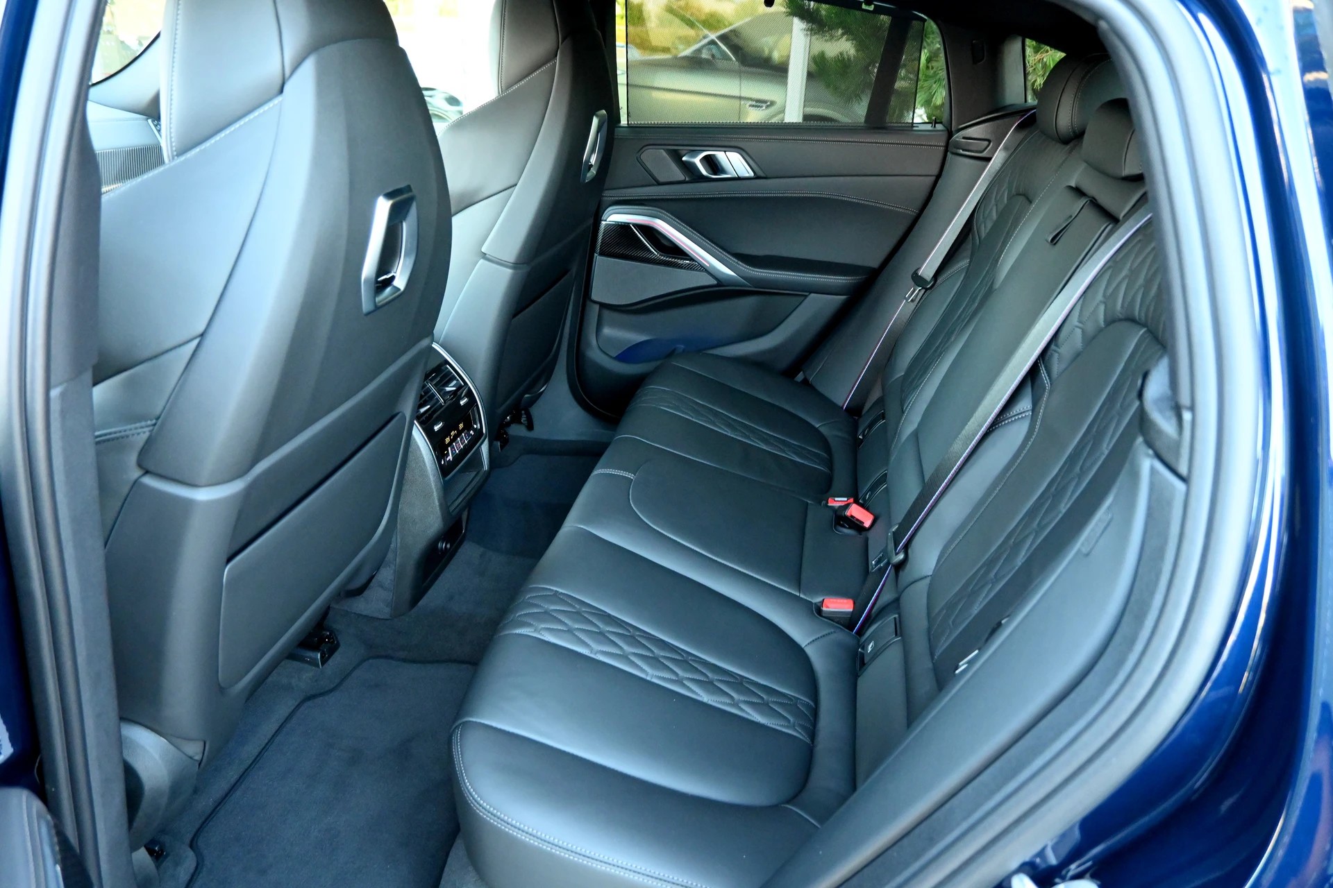 BMW X6 xDrive 48V 40d M Sport Pro Steptronic (CH Auto) Voll-Ausstattung-image-14