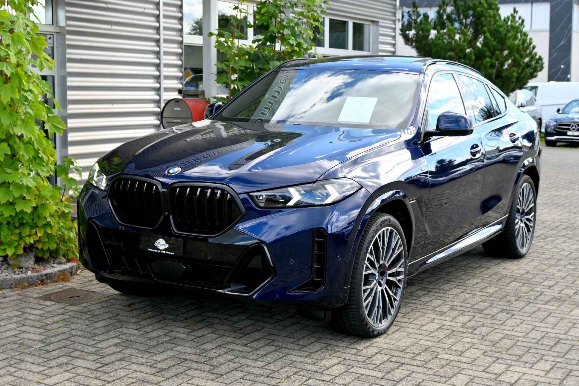 BMW X6 xDrive 48V 40d M Sport Pro Steptronic (CH Auto) Voll-Ausstattung-image-1