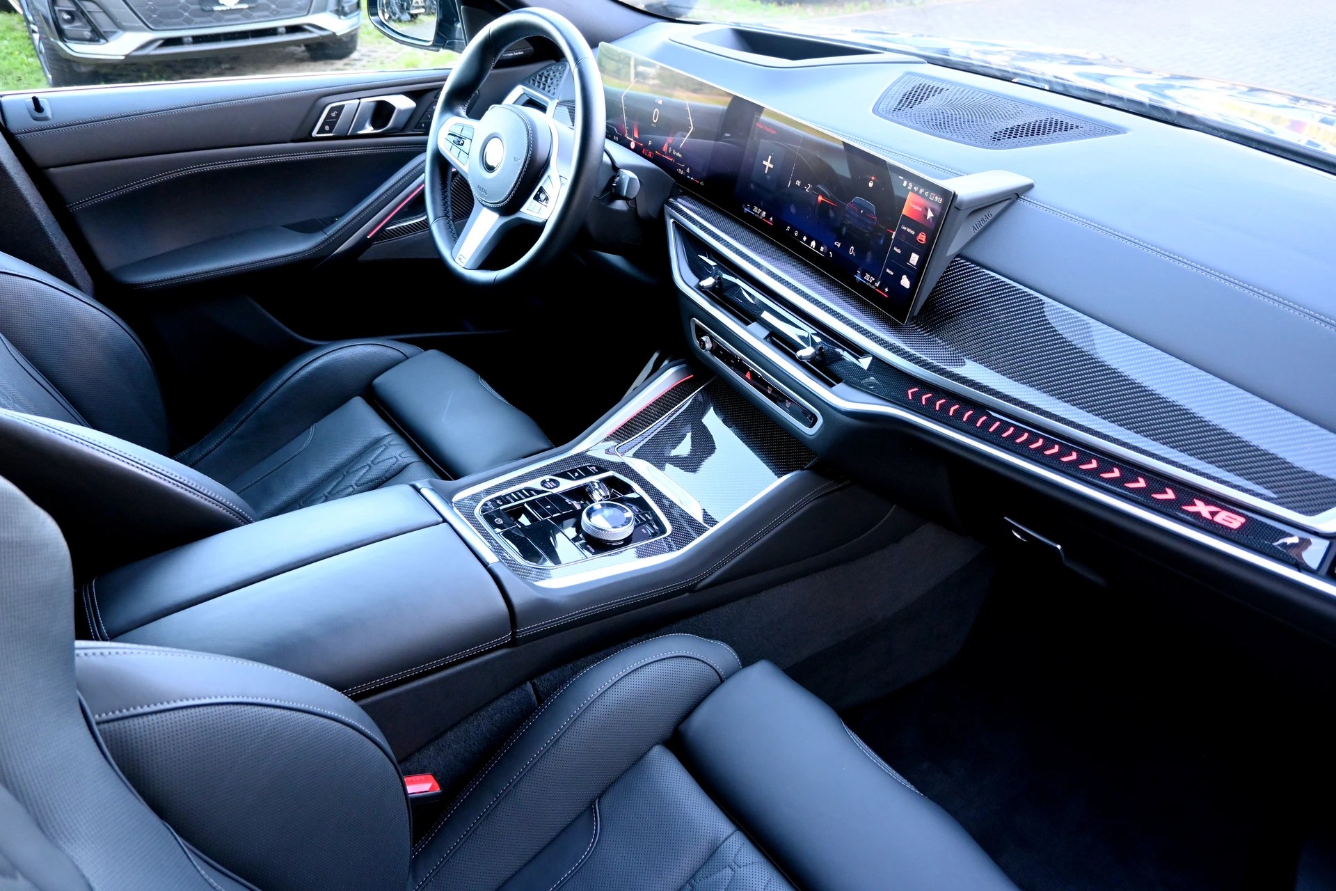 BMW X6 xDrive 48V 40d M Sport Pro Steptronic (CH Auto) Voll-Ausstattung-image-11