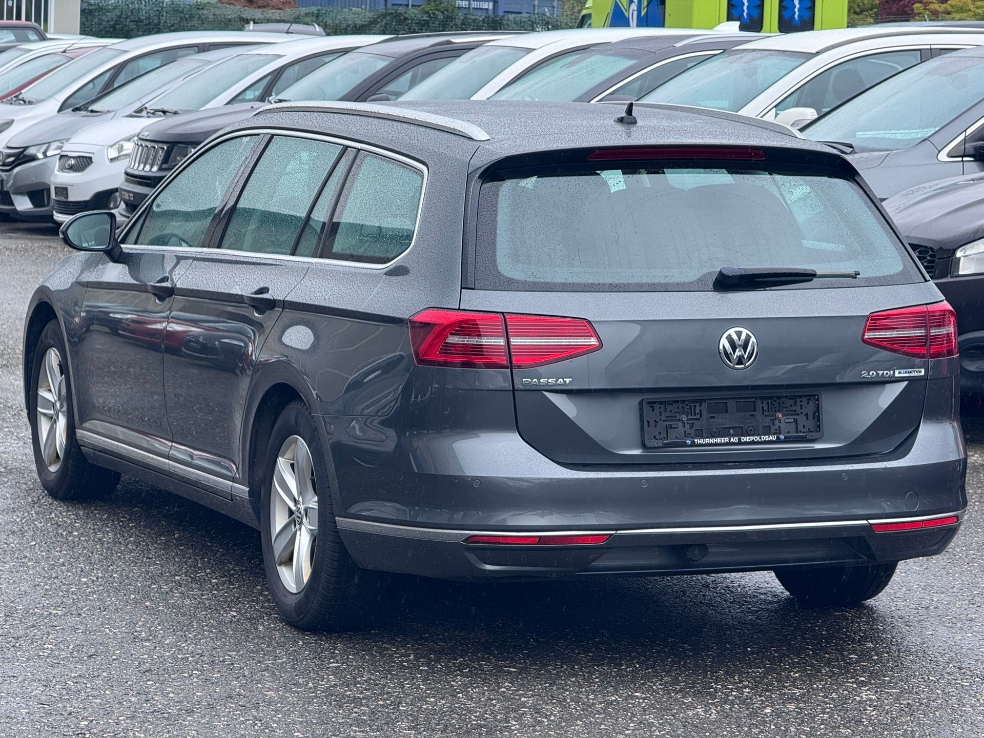 VW Passat Variant 2.0 TDI BMT Family DSG-image-5