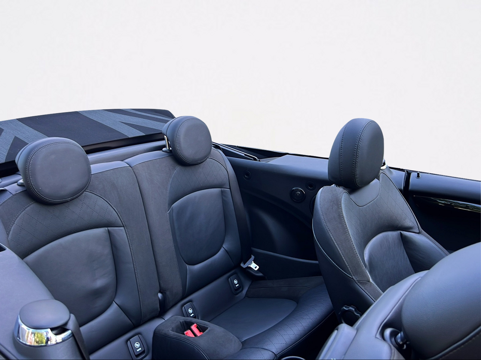 MINI Cooper S Cabriolet-image-13