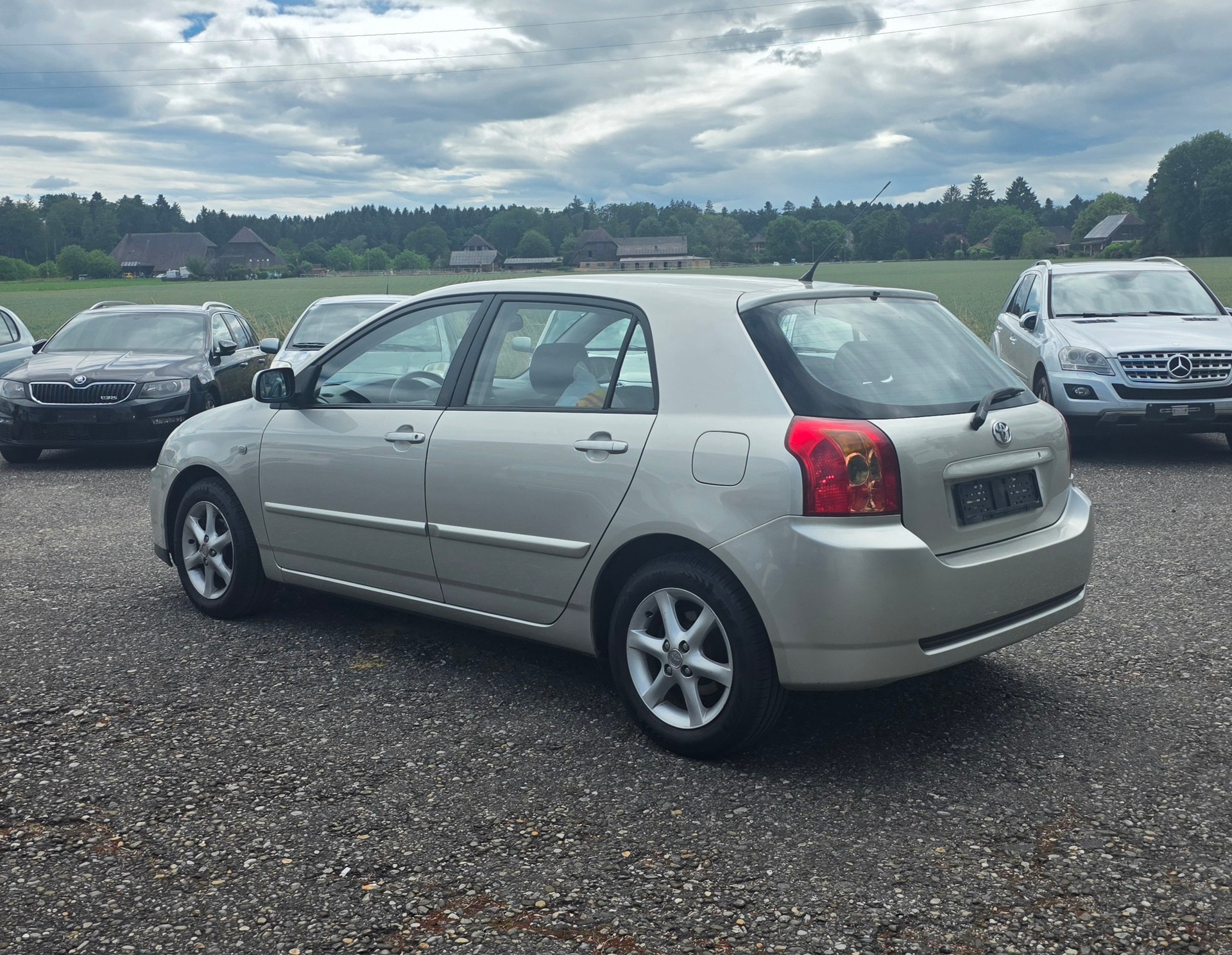 TOYOTA Corolla 1.6 Linea Sol-image-3