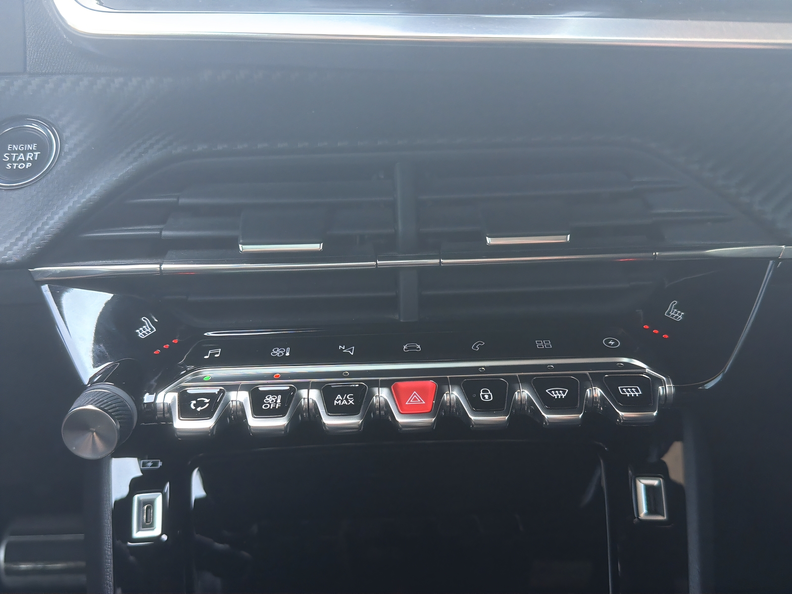 PEUGEOT 208 e-GT Pack-image-15
