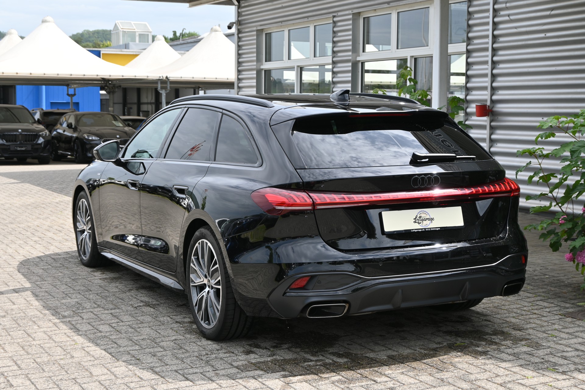 AUDI A5 Avant 40 TFSI S Line Plus Black S tronic 204PS-image-6