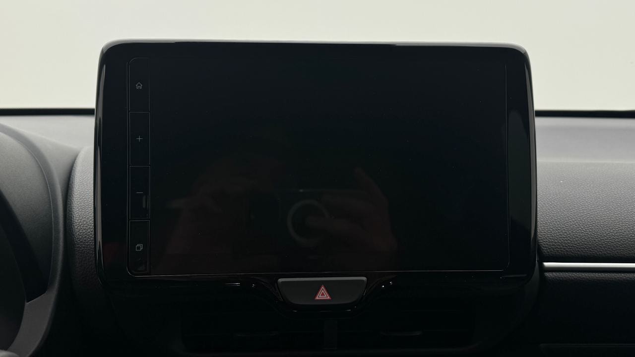 TOYOTA Yaris 1.5 Sport e-CVT-image-7